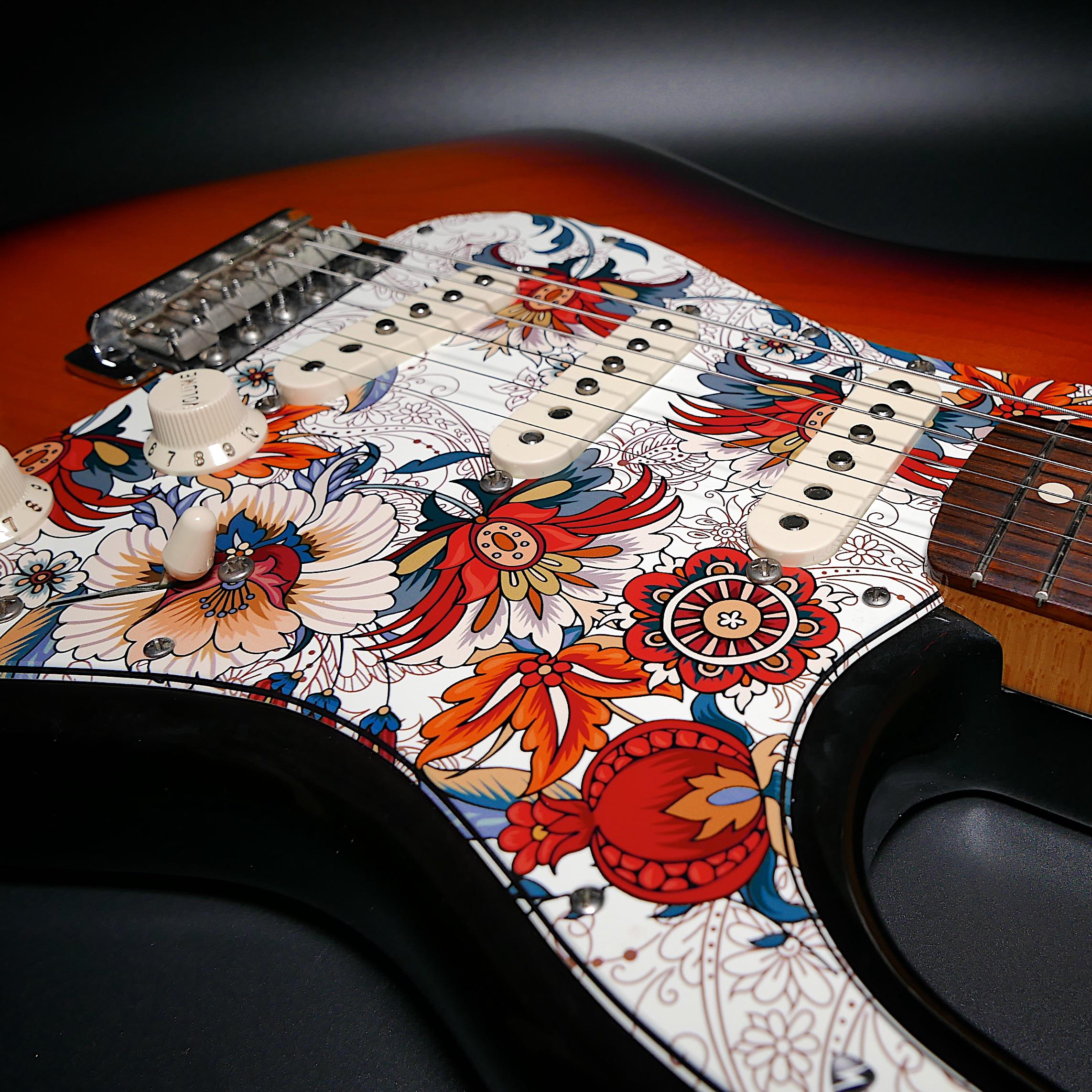 My Fender Stratocaster '62 Reissue Guitar /w Folk Flowers Pickguard r