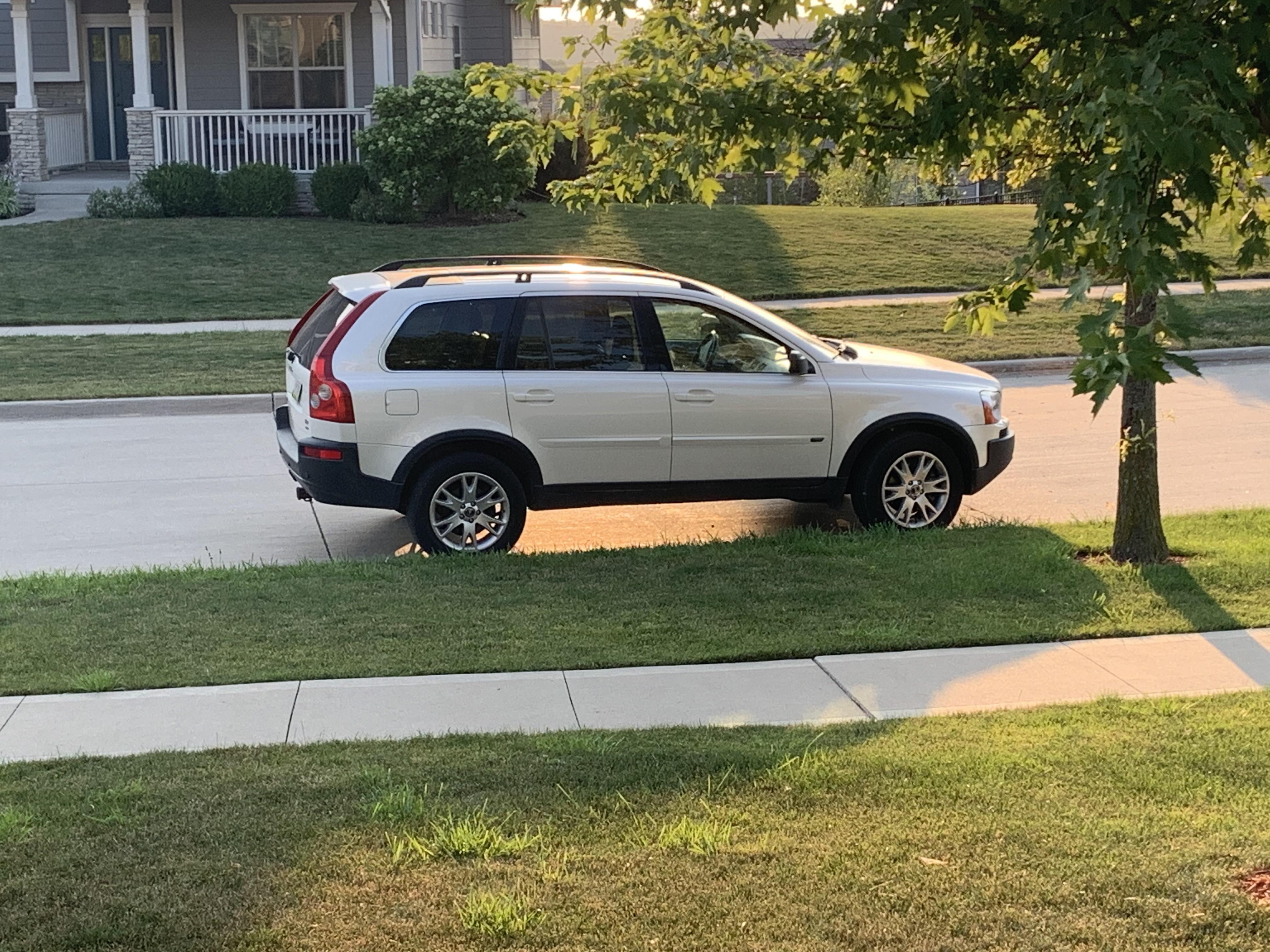 Just joined the family with a 06 xc90 (looks better then the new ones
