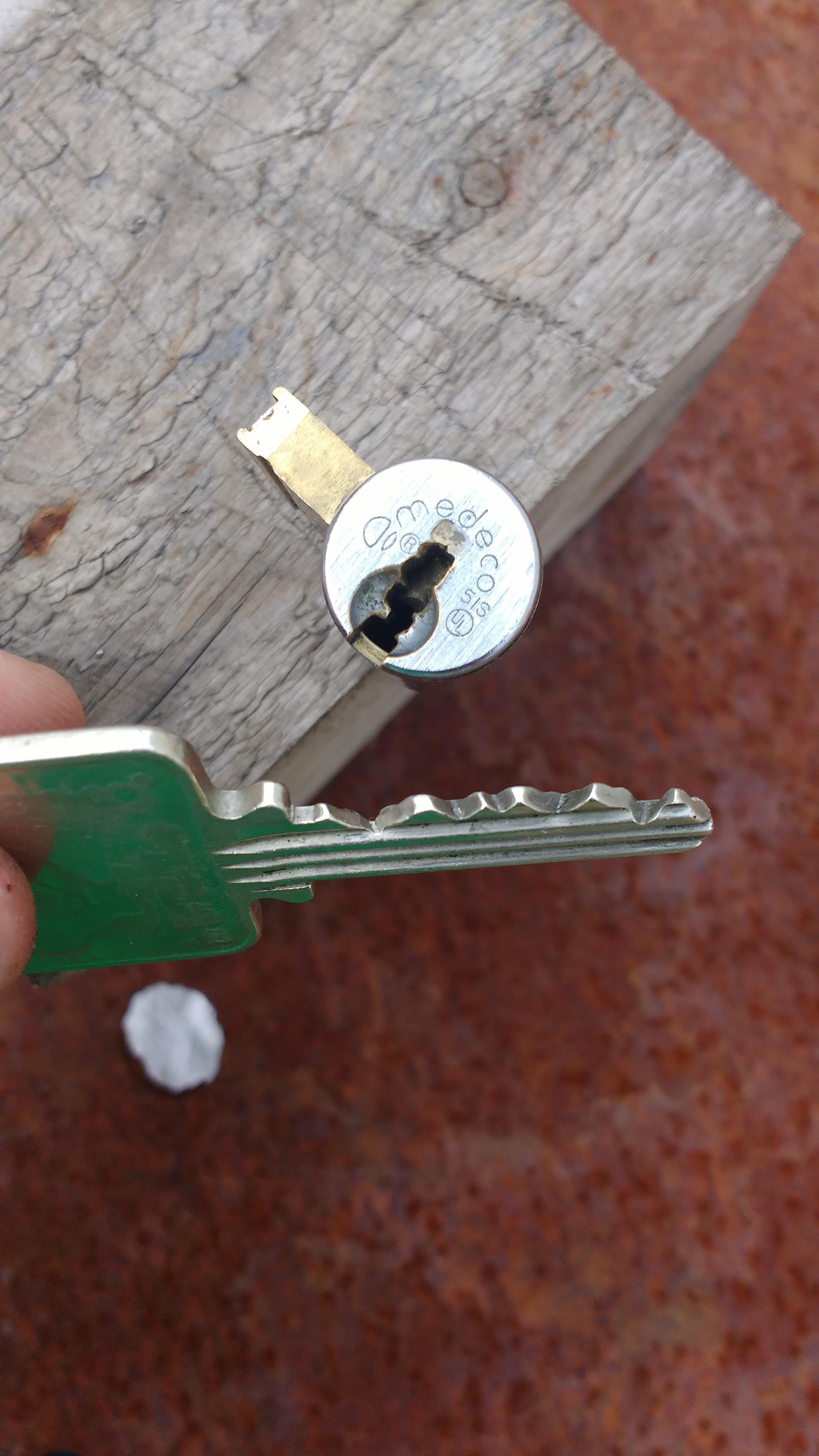 5 pin Medeco biaxial picked. r/lockpicking