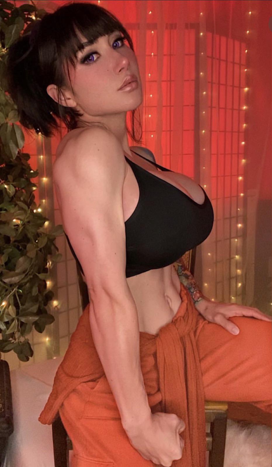 So hot : SleepiestWaifu