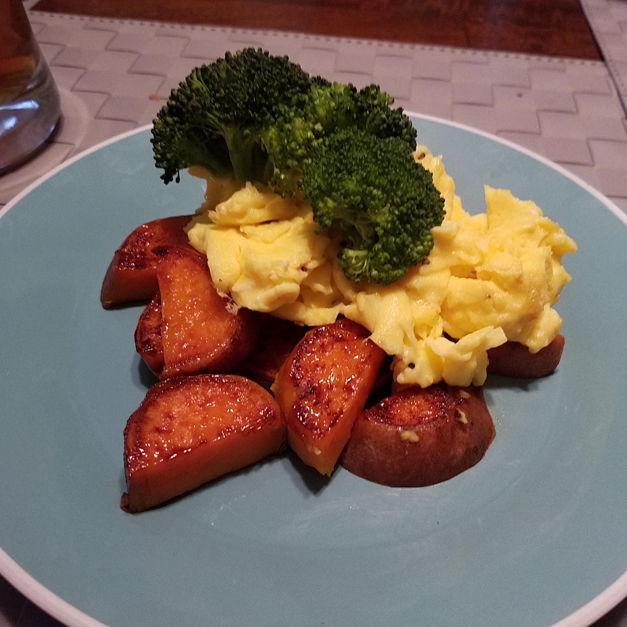 Sweet Potatoes, Eggs, Broccoli. [Homemade] r/food