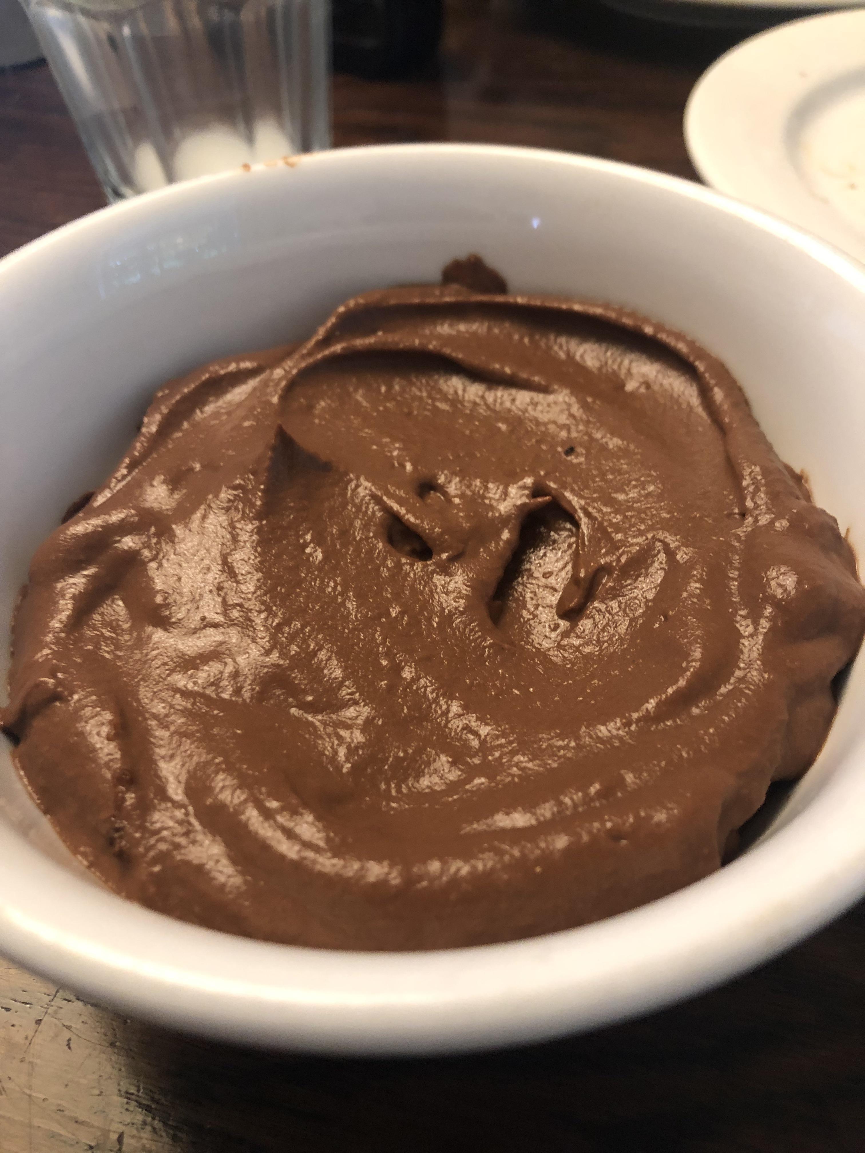 Huge bowl of chocolate pudding for 130 cals! r/vegan1200isplenty