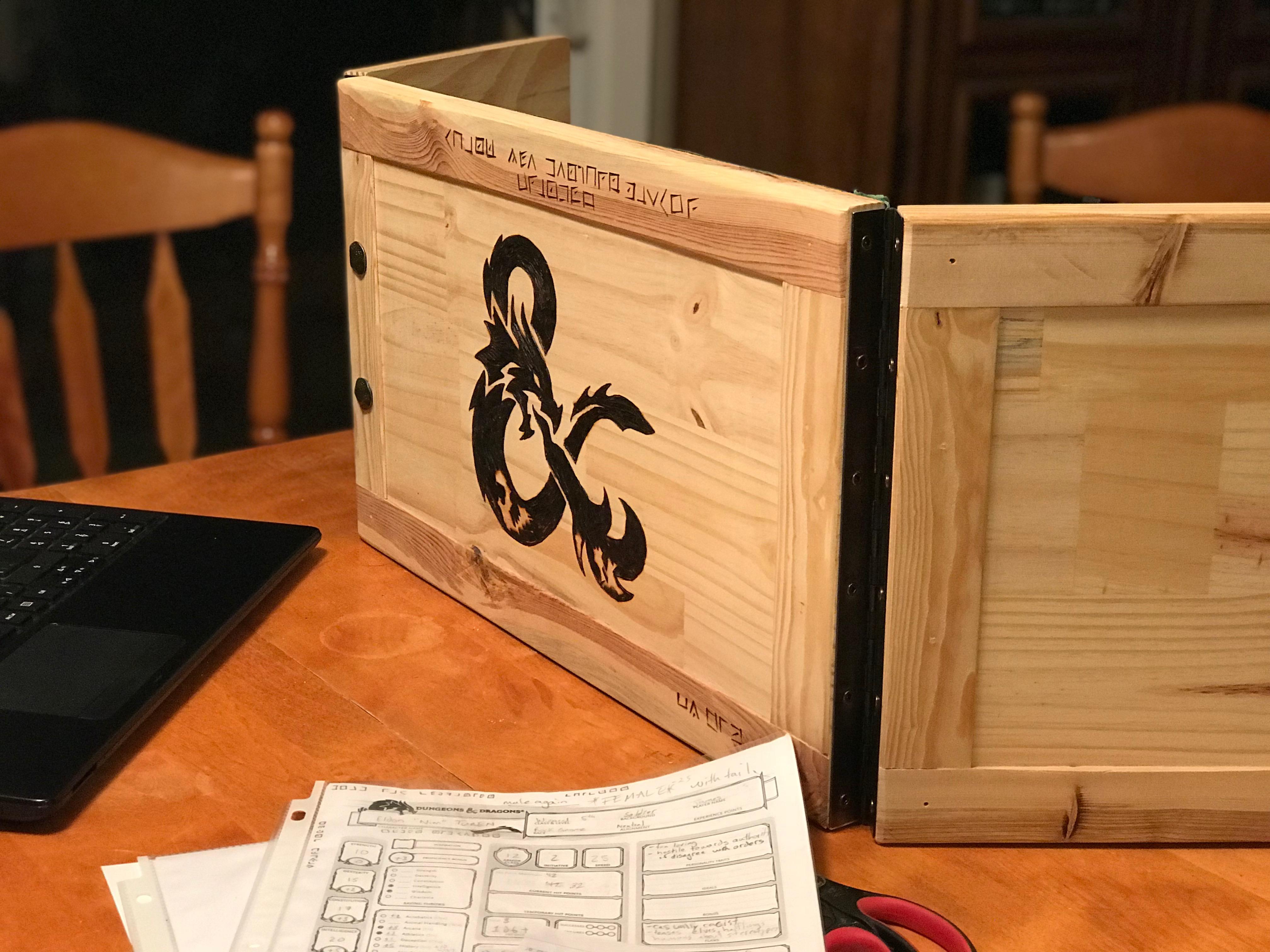 [OC] I made a wooden DM screen, with a woodburned D&Dragon DnD