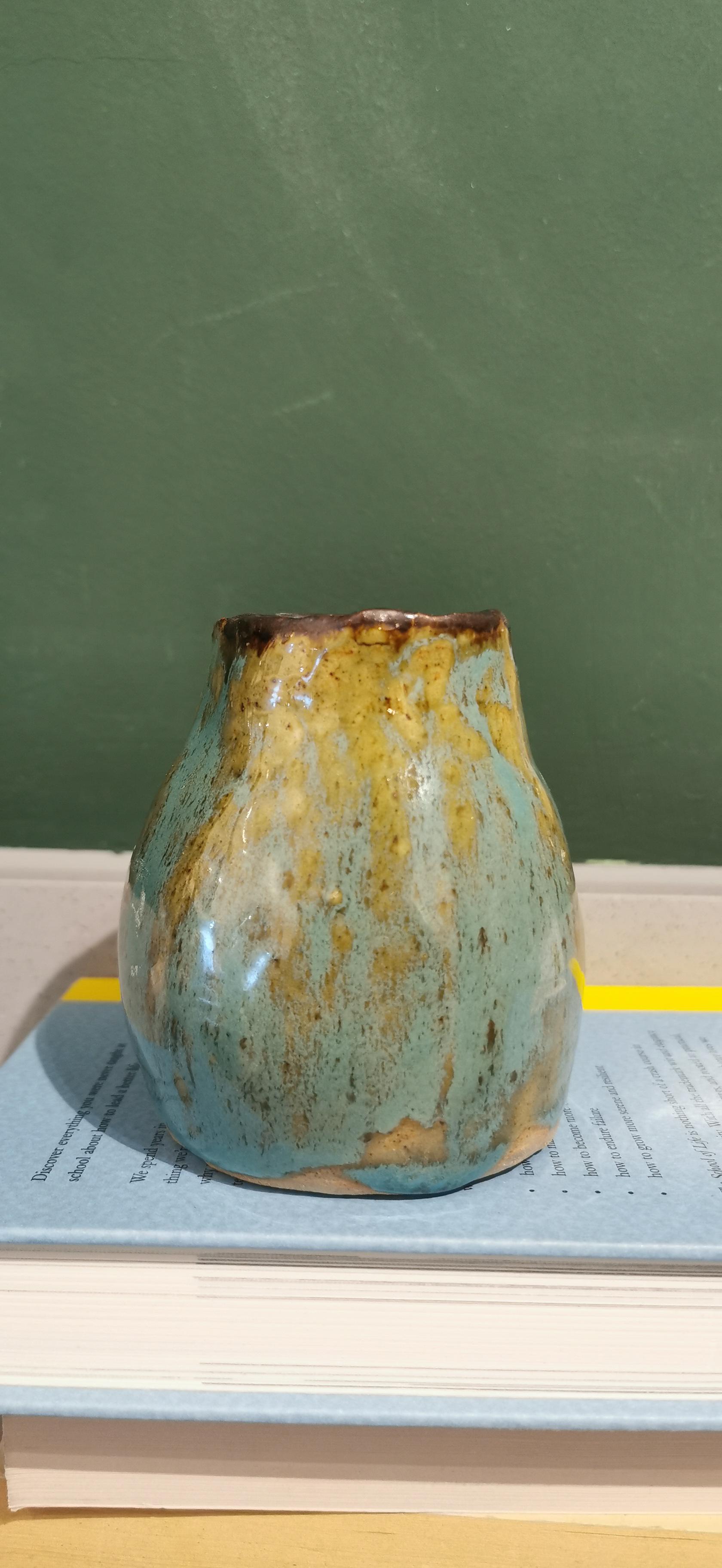 My first (little!) Vase! r/Pottery