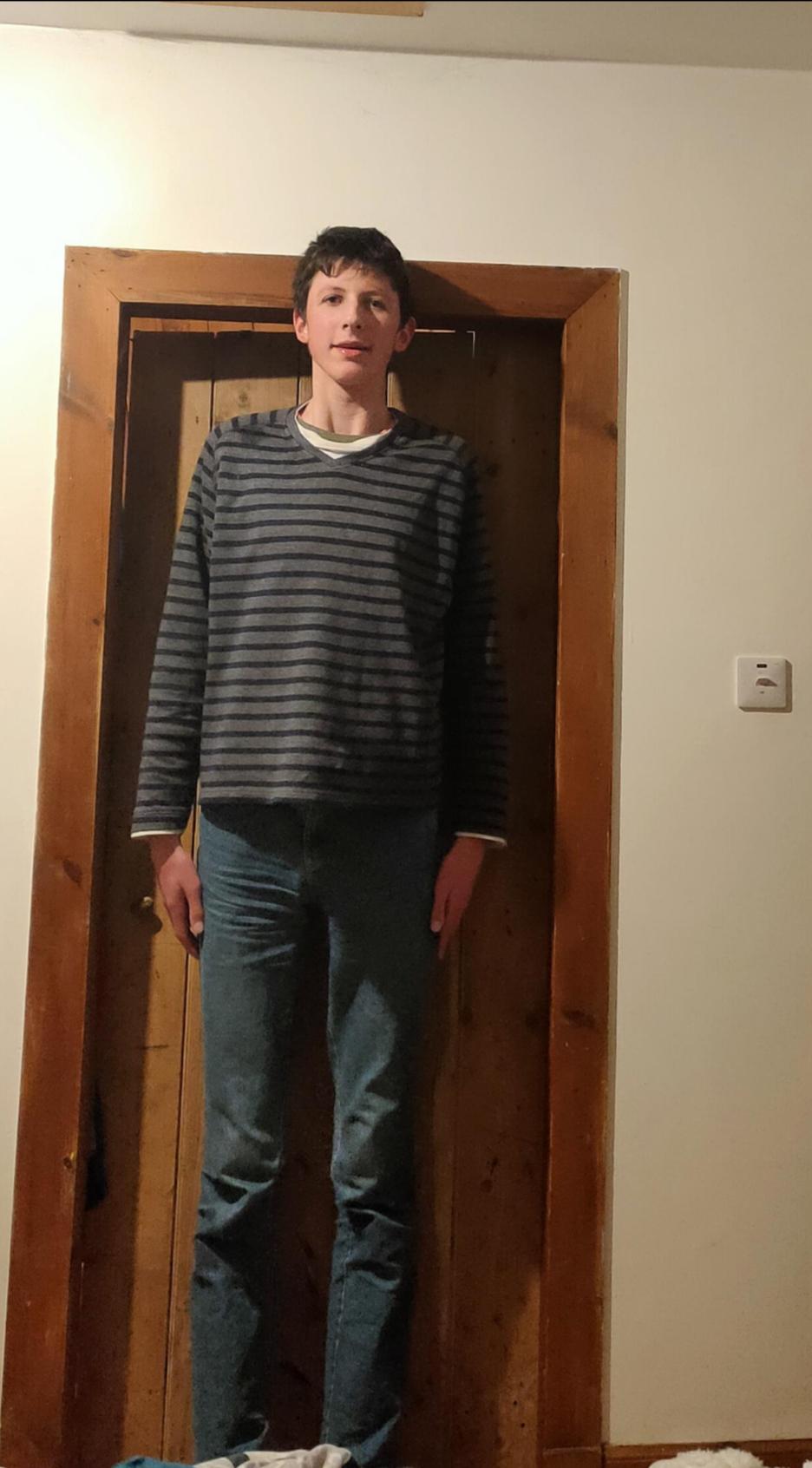 Any love for tall guys? (15) r/gaybrosgonemild