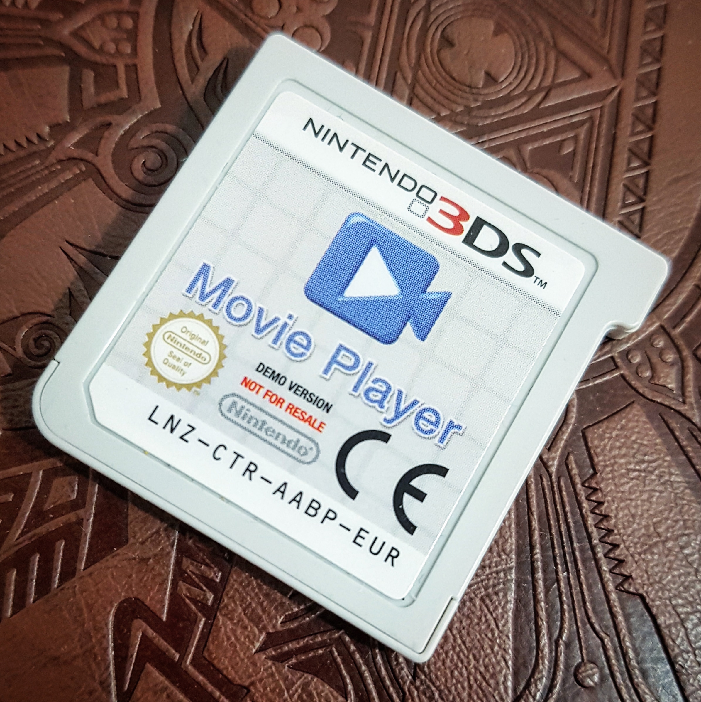 Got this in the mail today, a Nintendo 3DS Movie Player cartridge. A