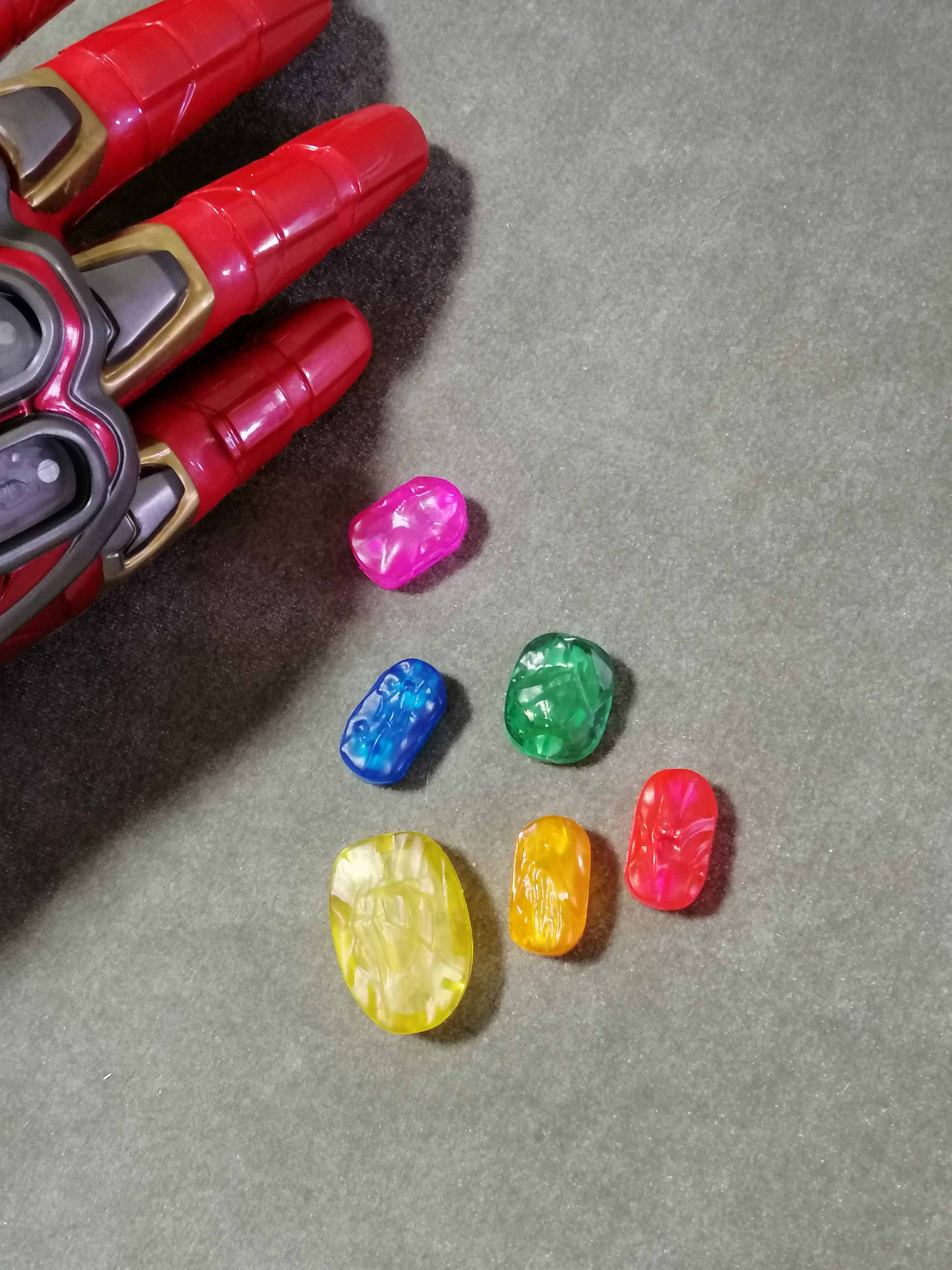 Infinity stones.... Paperweights? 😅 r/MarvelLegends
