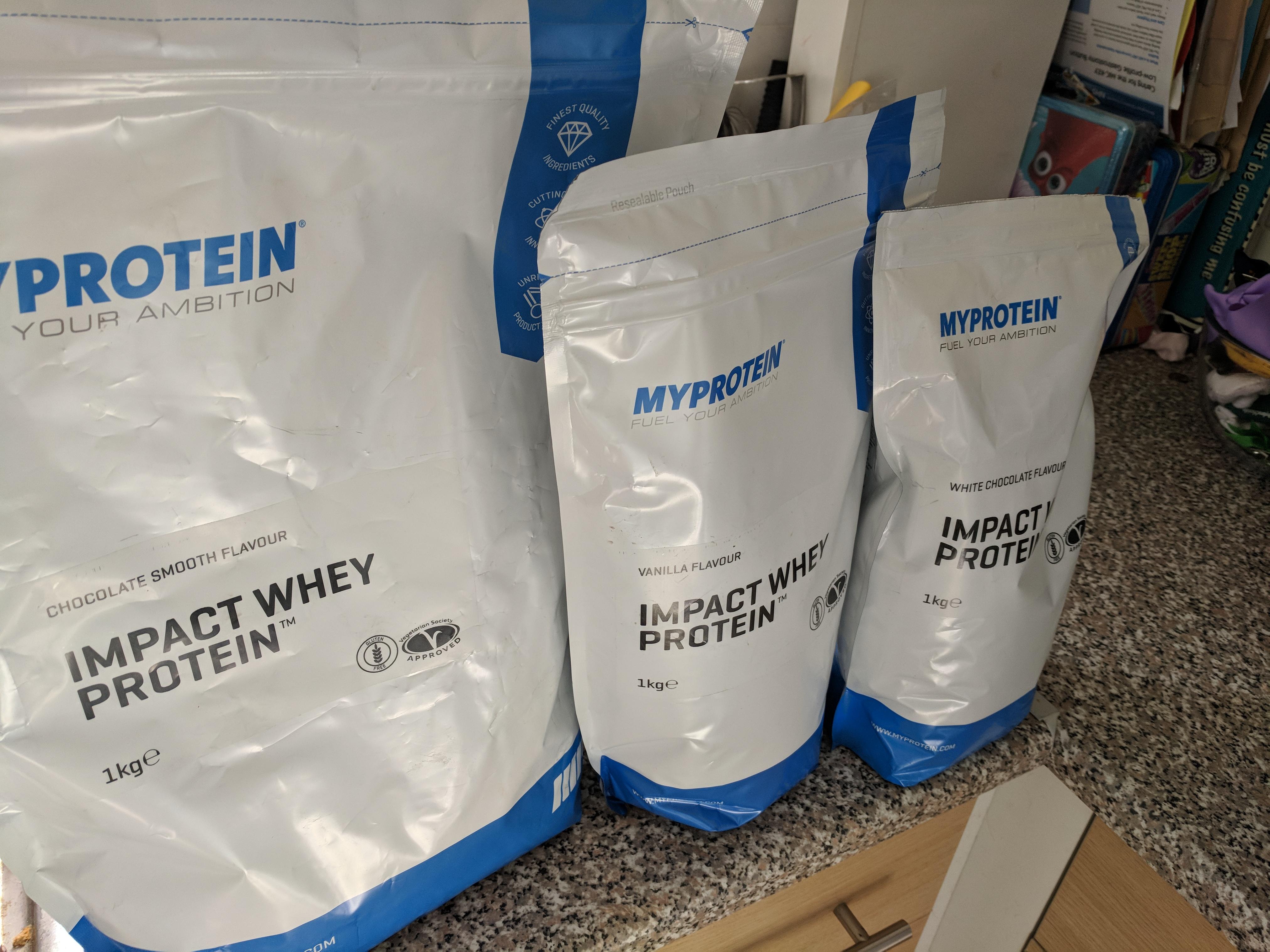 I have 3 1kg bags of protein powder and they are all different sizes