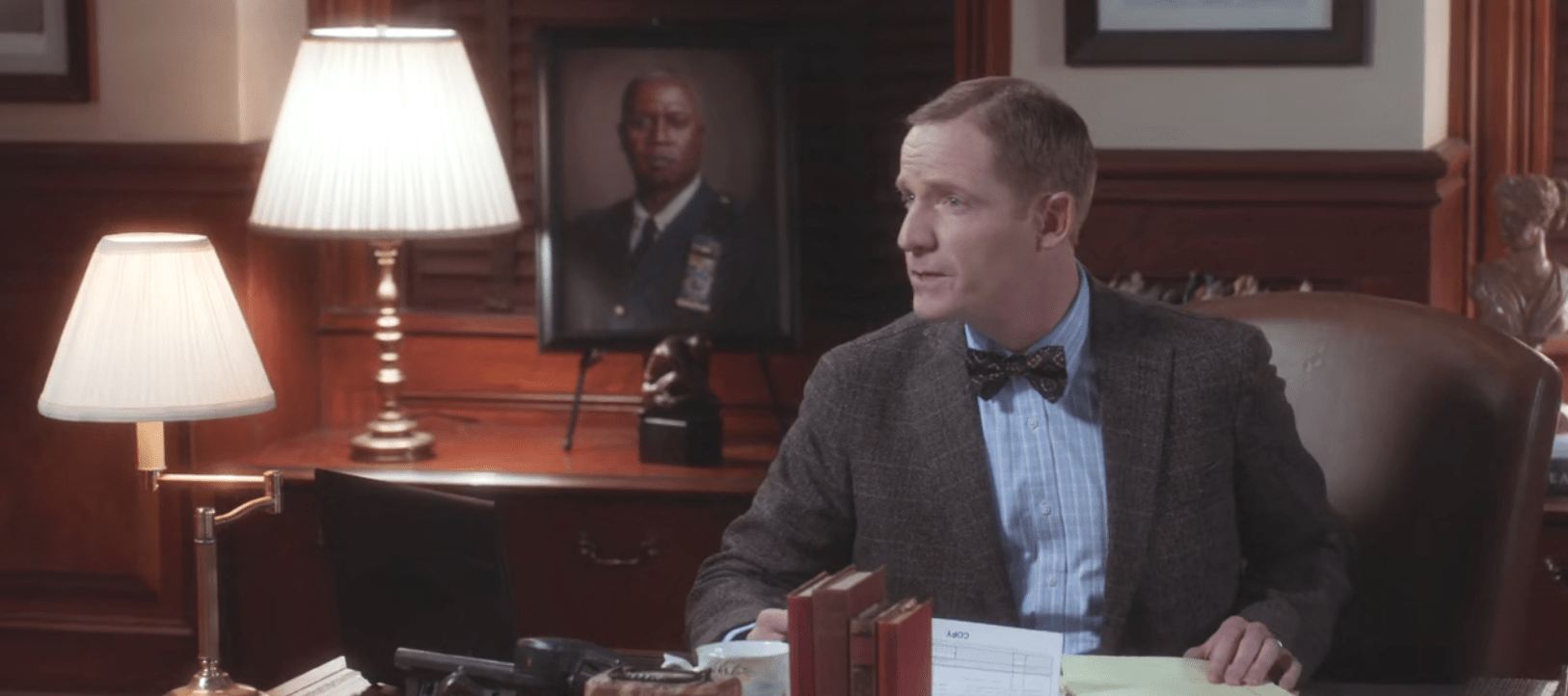 [Brooklyn 99] The portrait Terry painted of Holt that he was going to