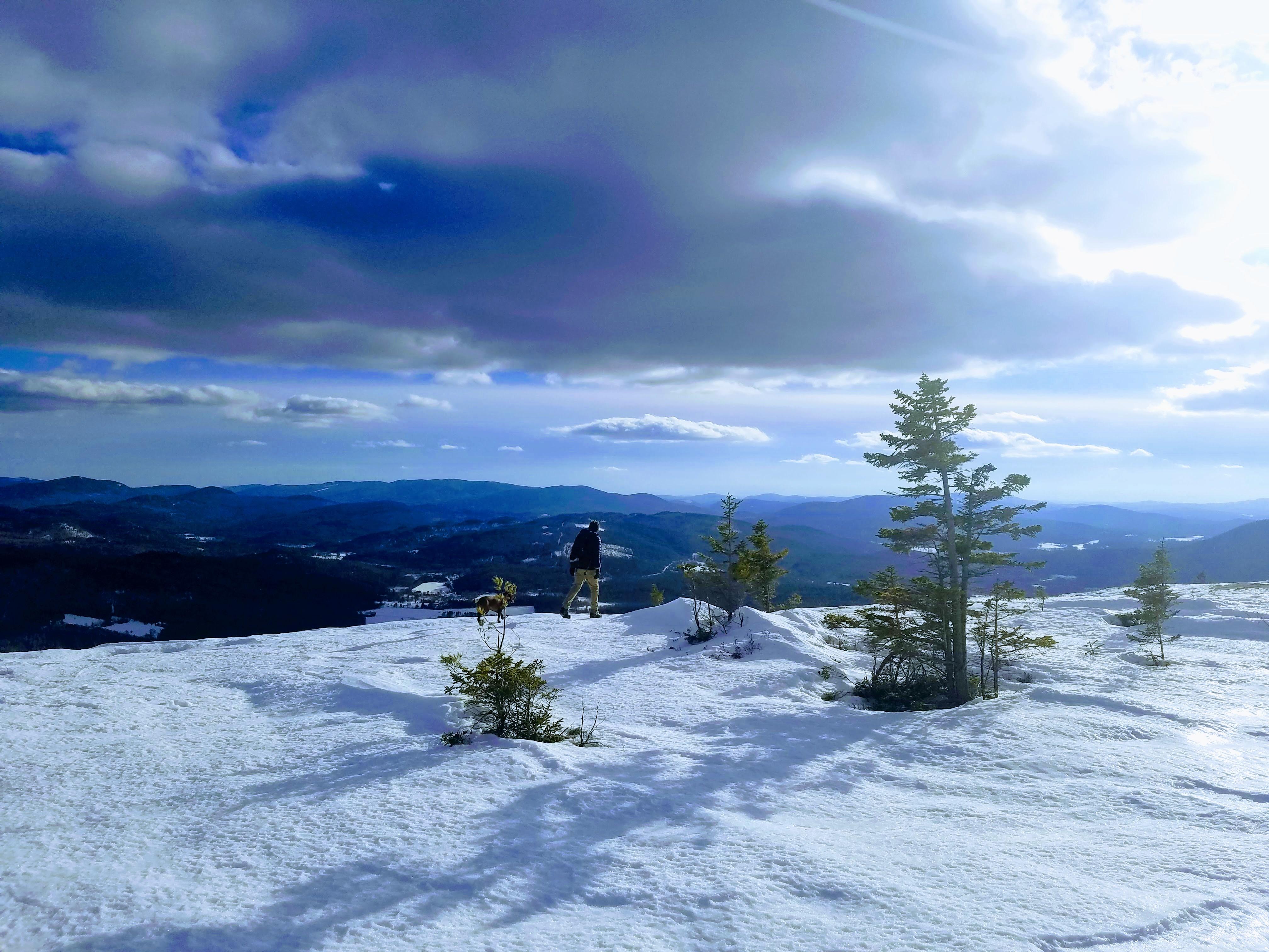Saturday afternoon atop Rumford Whitecap. r/Maine