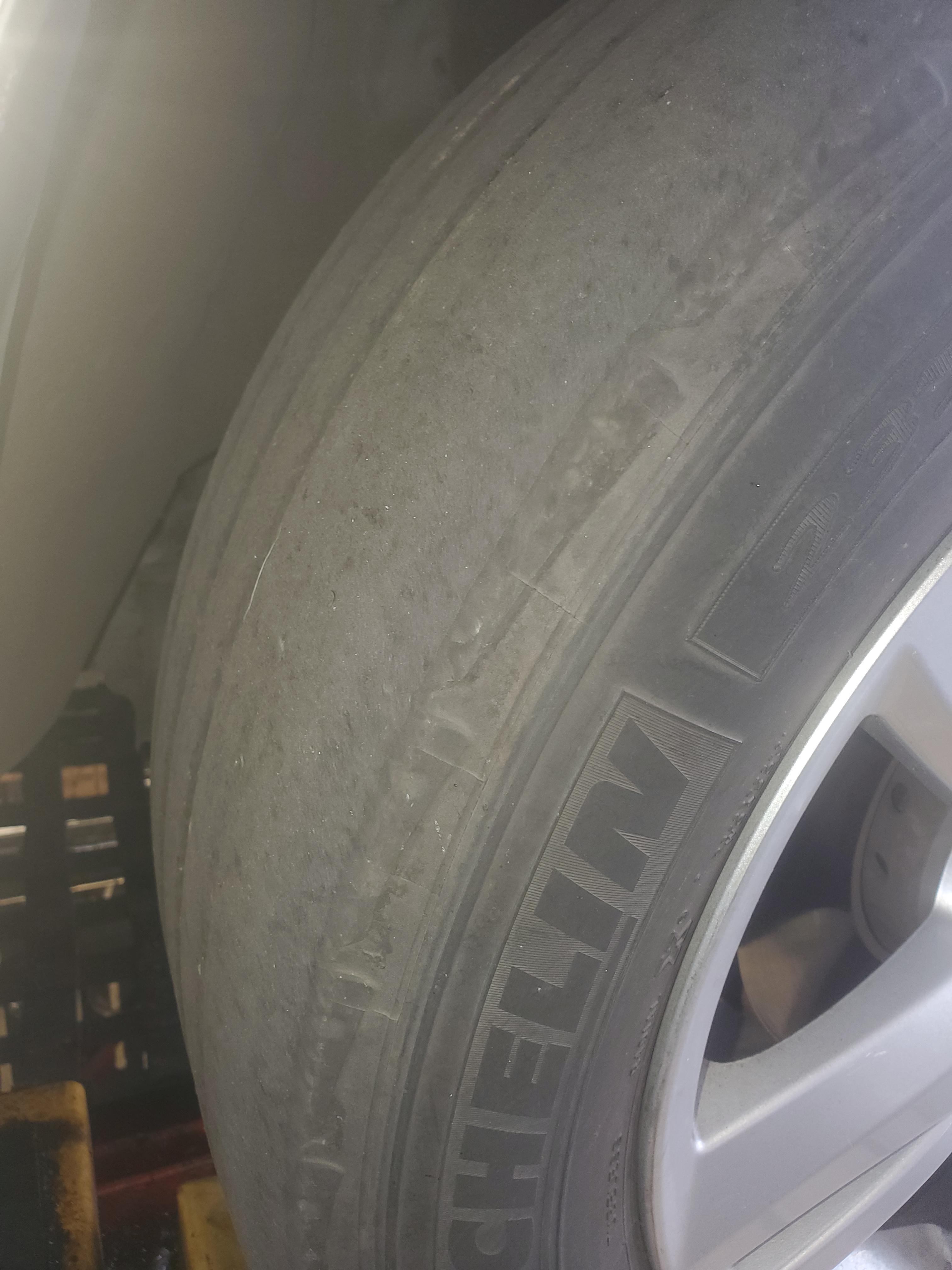 Can you guys rotate my tires? (Valvoline) : r/Justrolledintotheshop