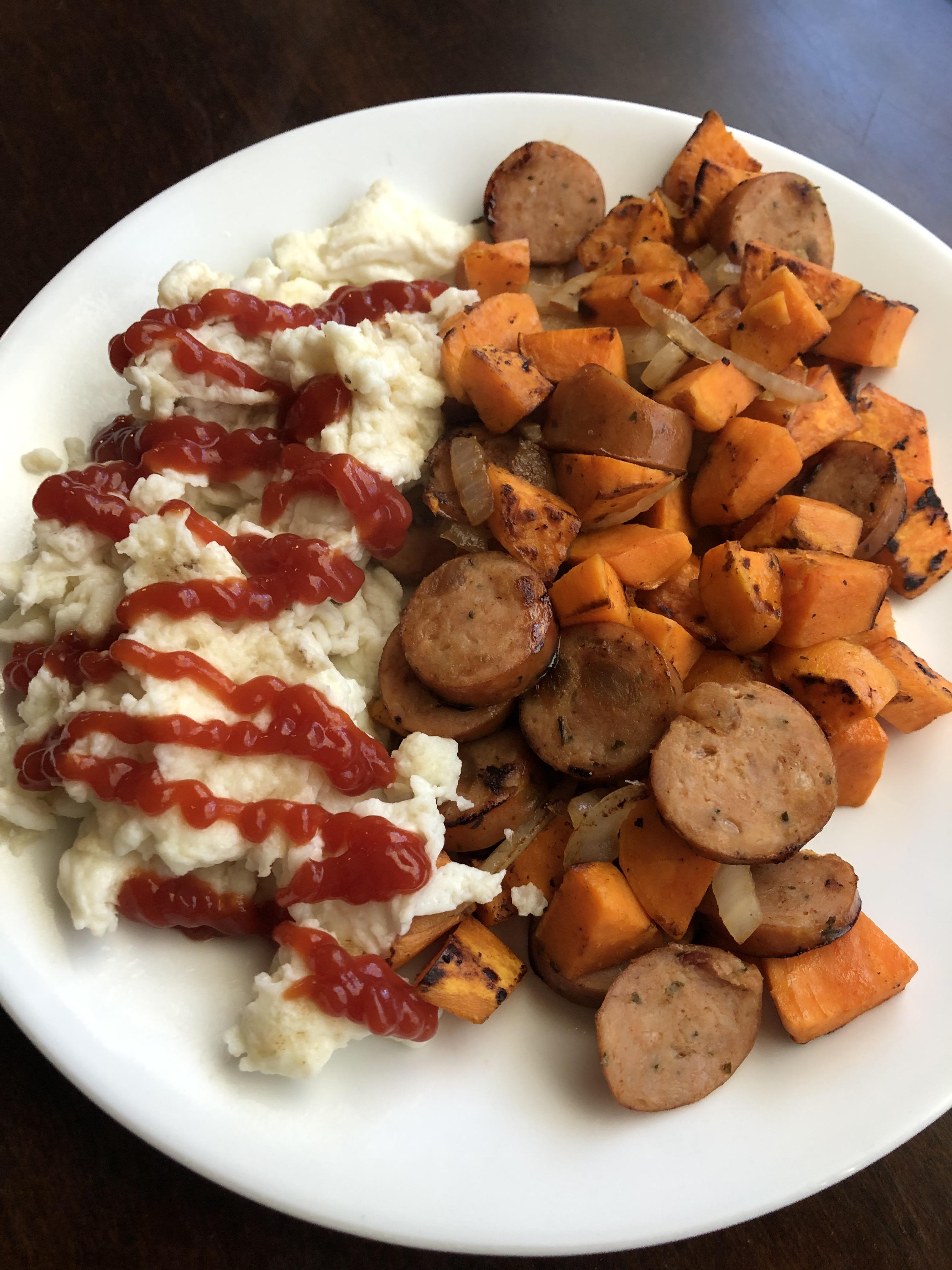 Loving sweet potatoes lately! Egg whites and ketchup + sweet potato