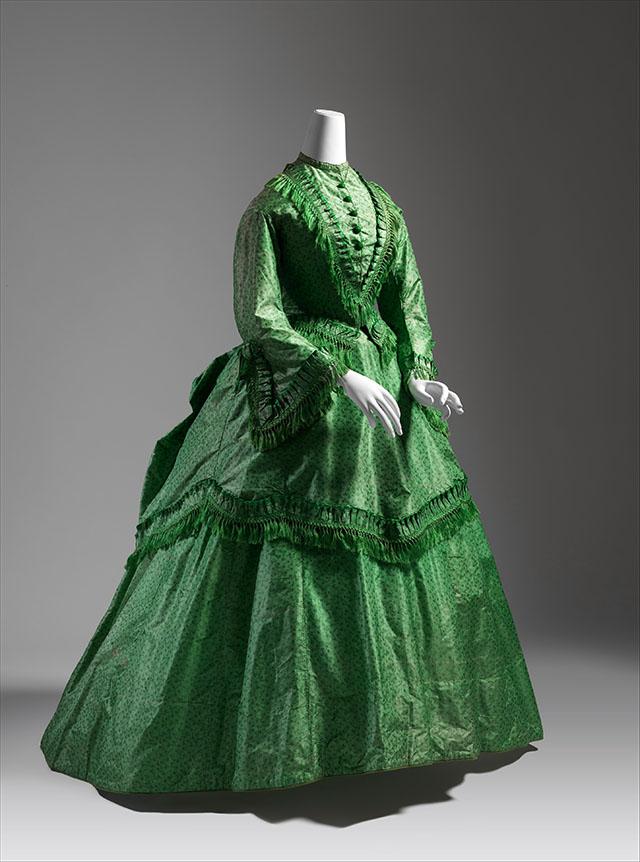 A Dress to Die For a beautiful green, the pigment contained arsenic