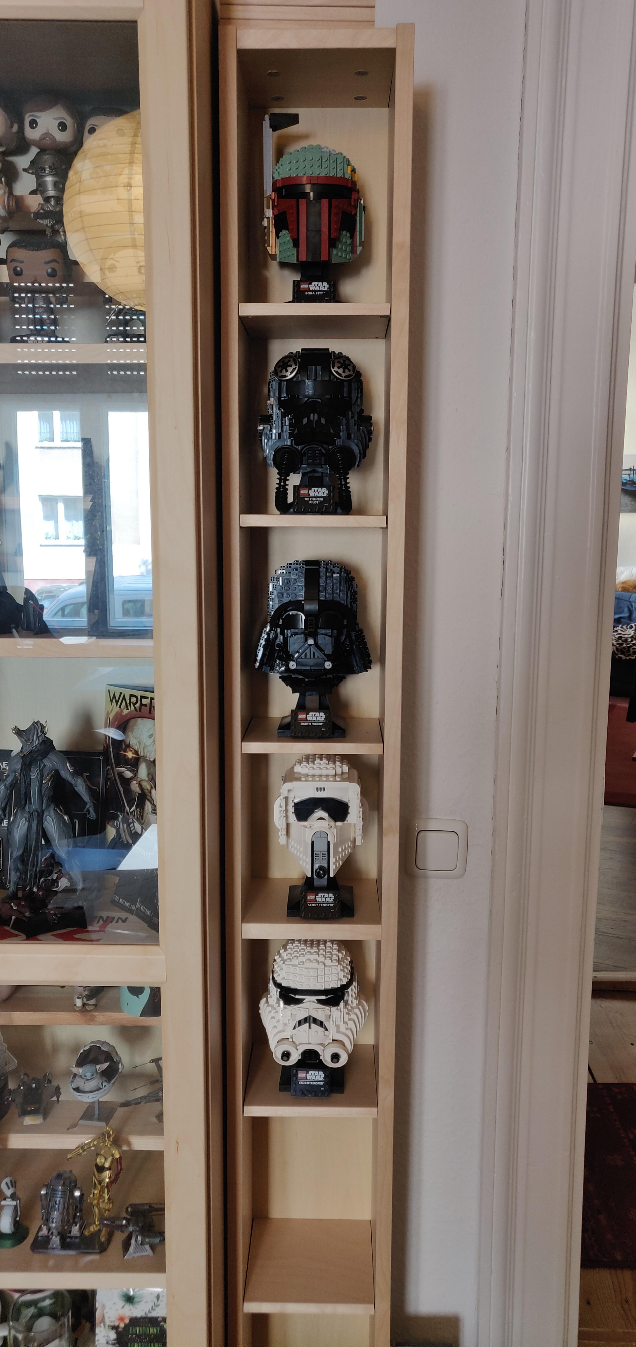 The CD shelf "Gnedby" from IKEA makes a perfect display for the helmet