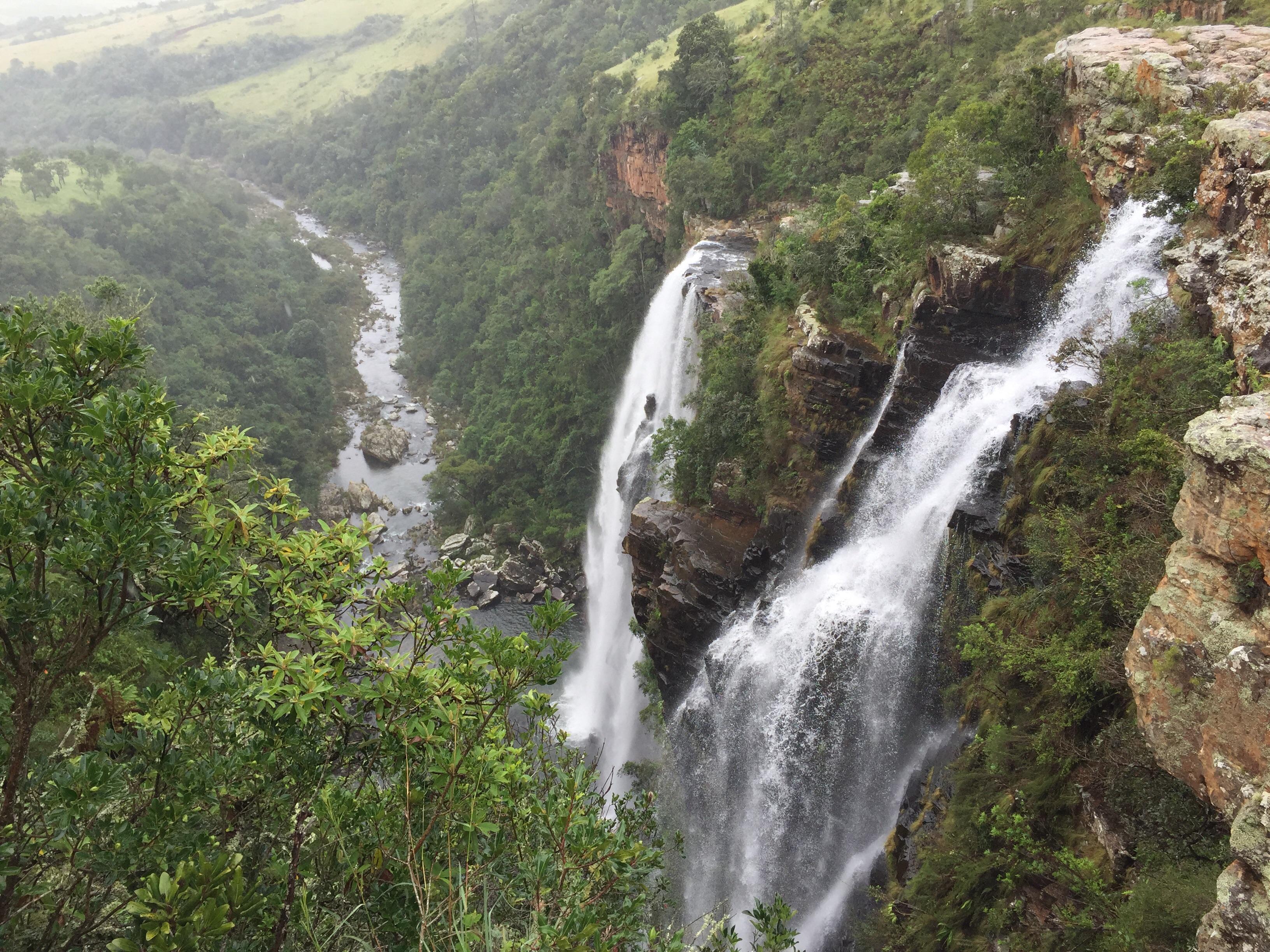 Waterfalls in South Africa. [3264x2448] [OC] r/EarthPorn