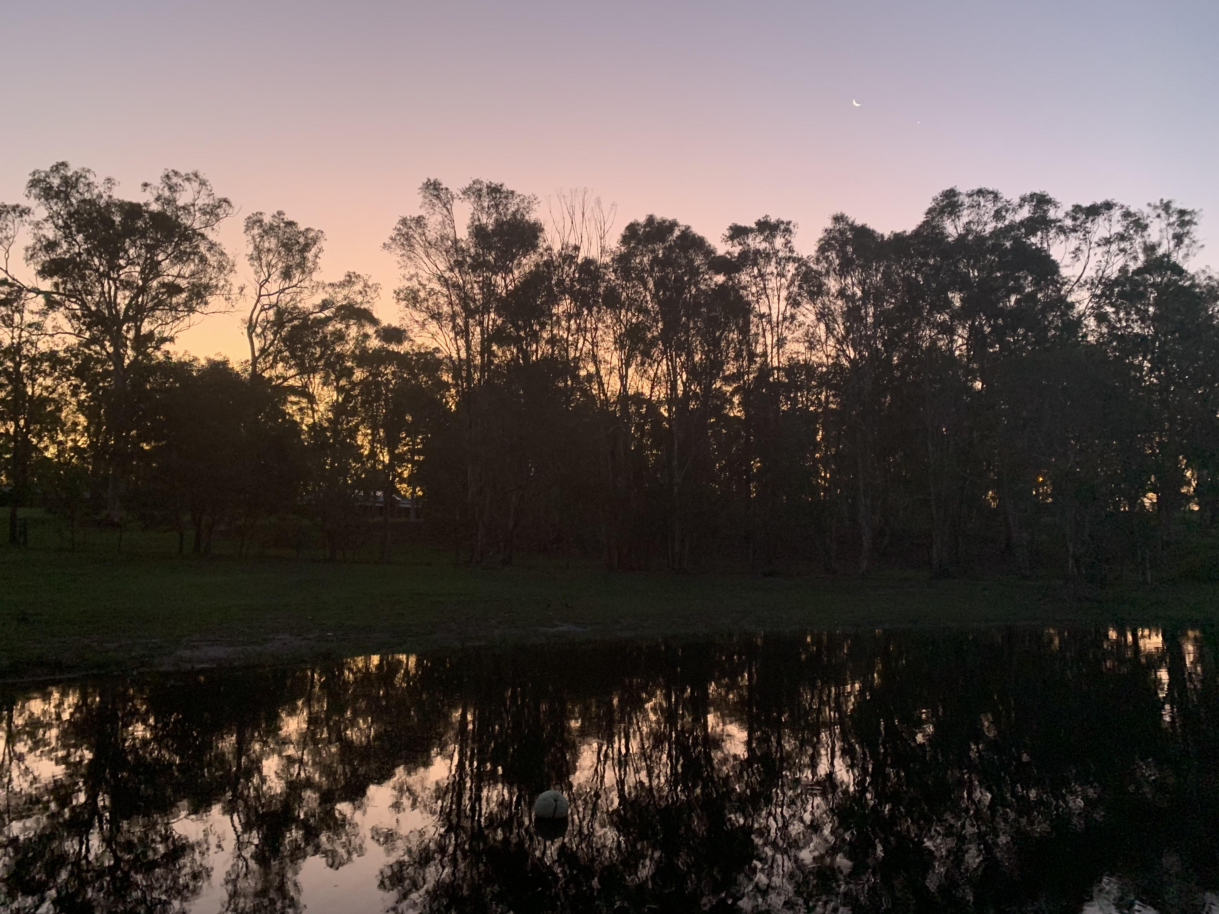 Sunset in Queensland (taken several days ago) r/pics