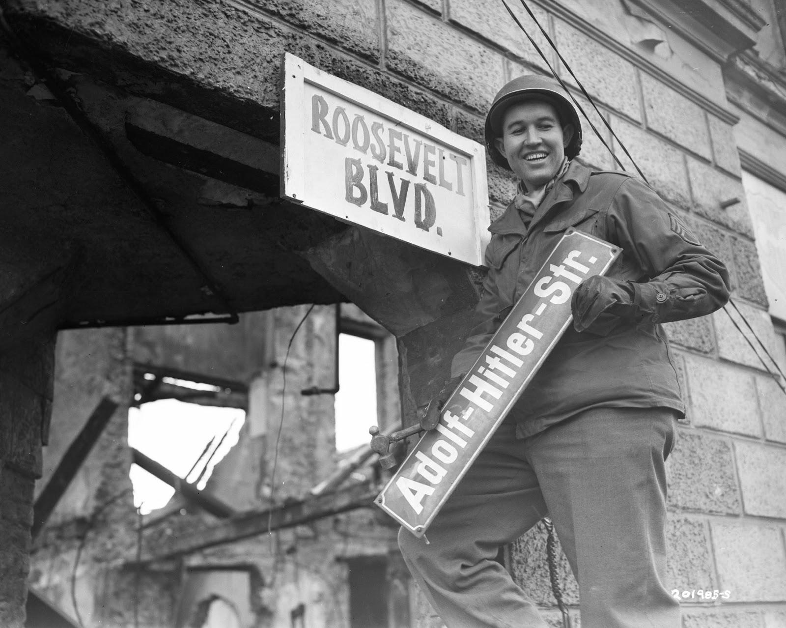 “Adolf Hitler Street” “Roosevelt Boulevard” in Krefeld, Germany