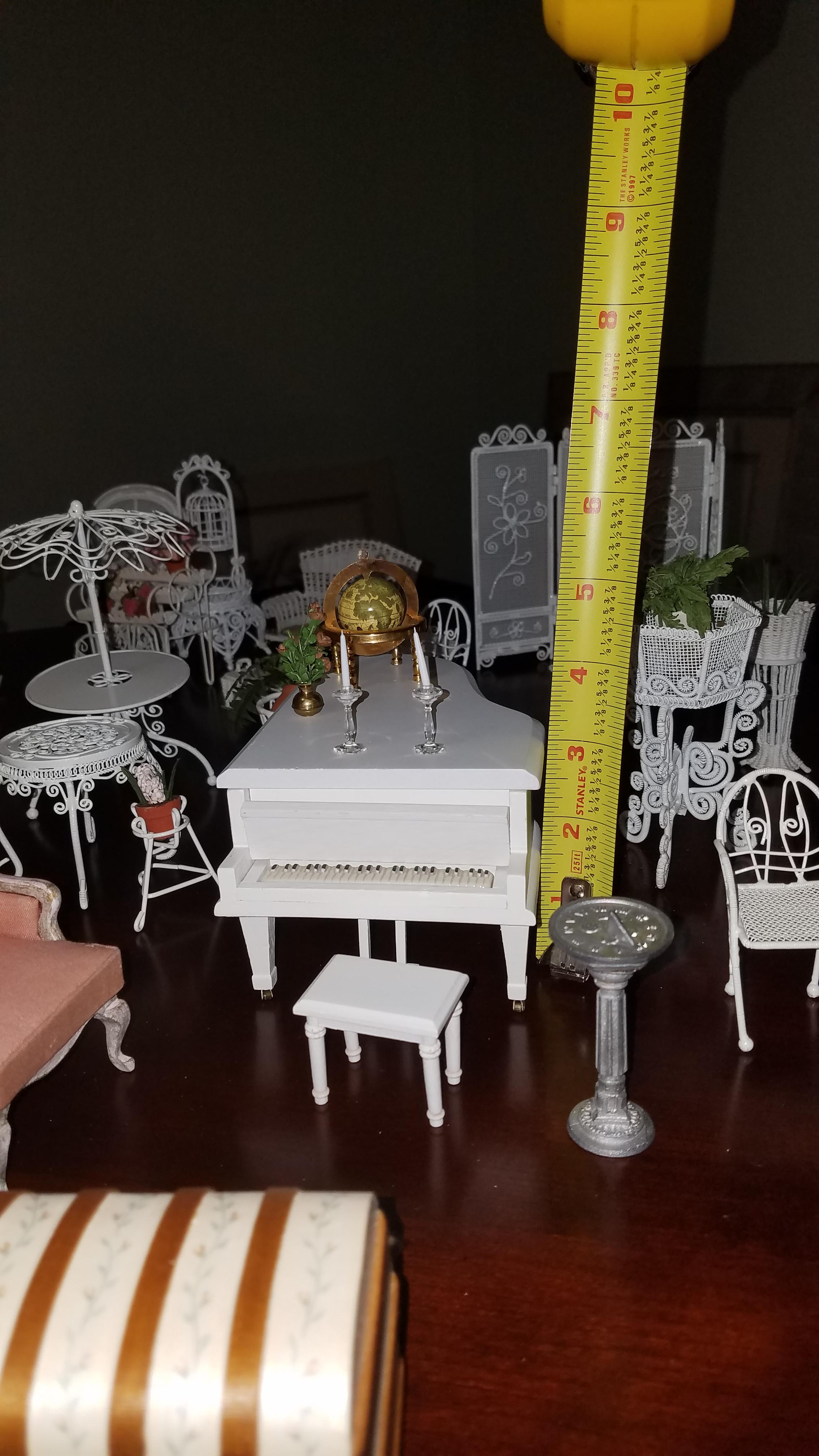 What scale?? r/Dollhouses