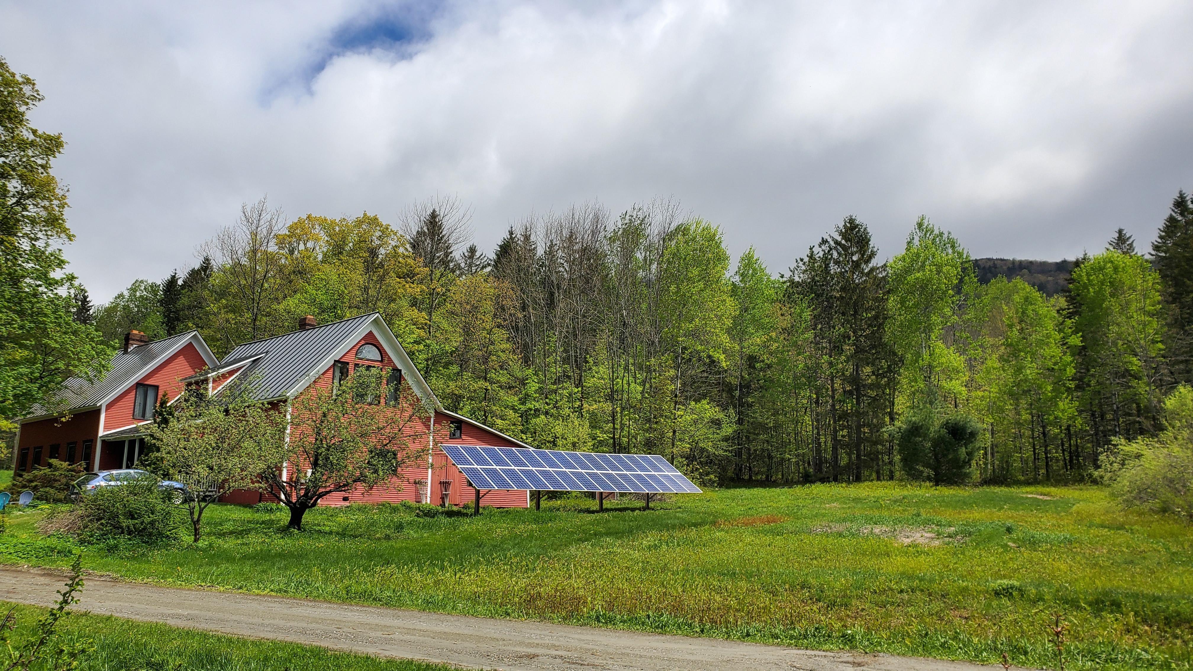Rural Vermont aesthetic, modern edition r/solar