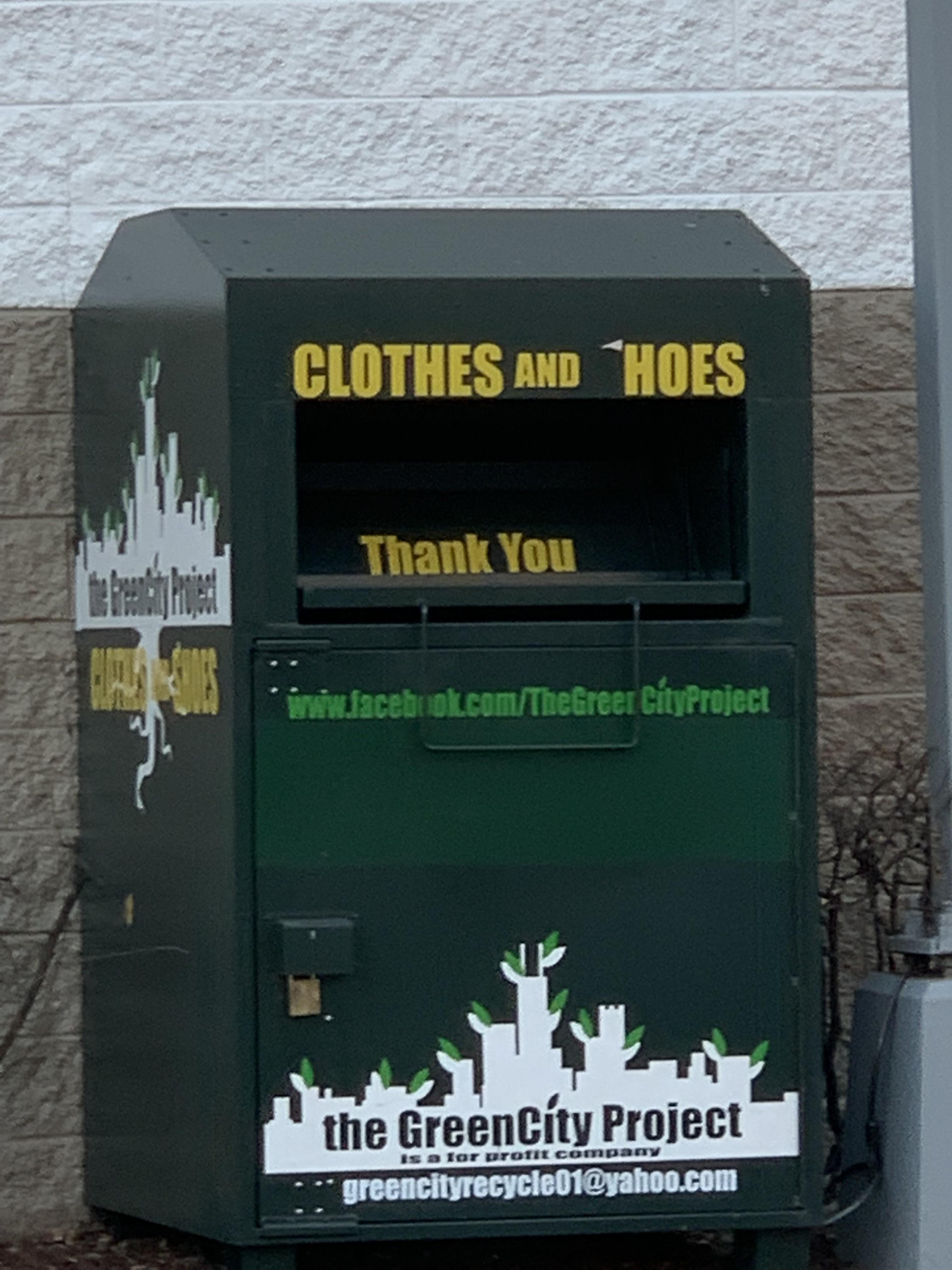 CLOTHES AND HOES r/MildlyVandalised