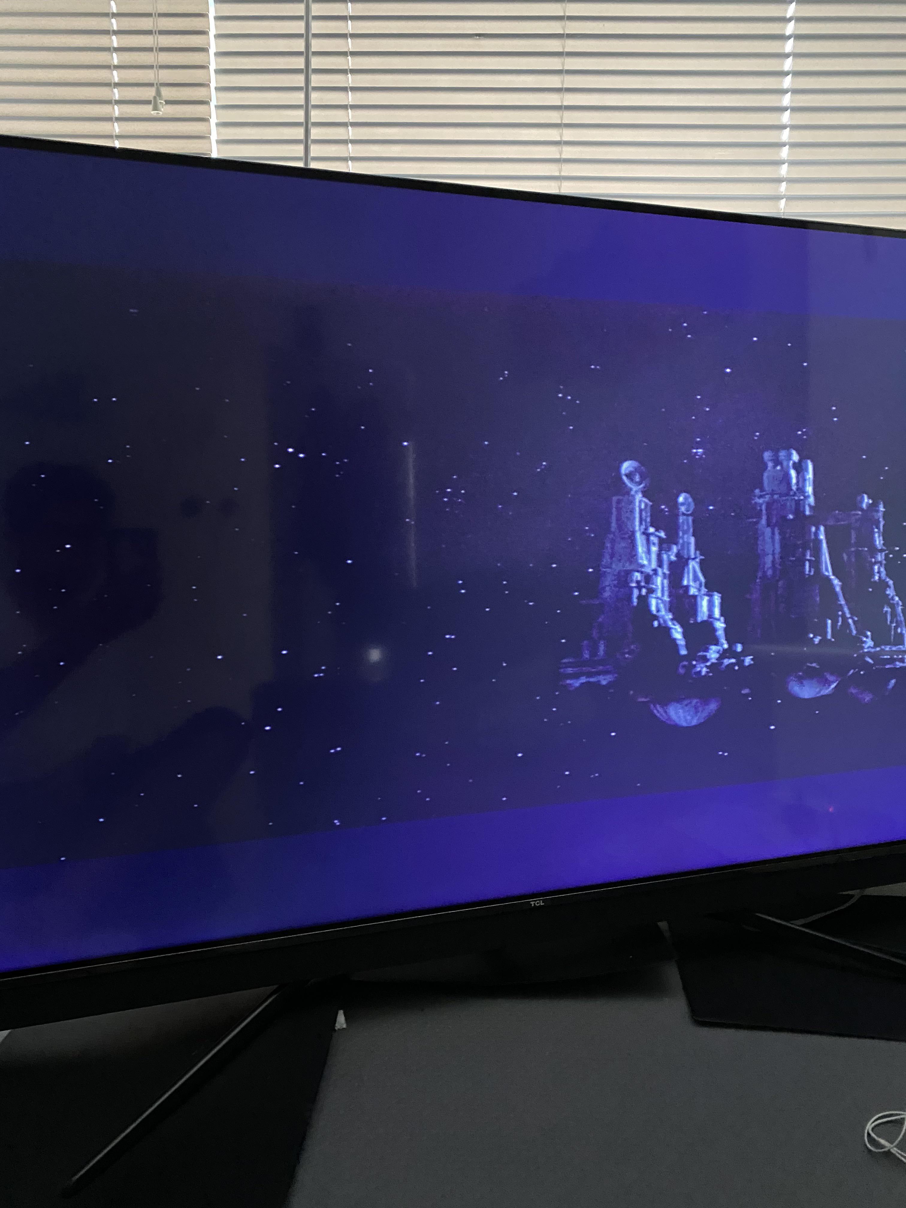 Is there a way to place lock next to the rotate button like it always