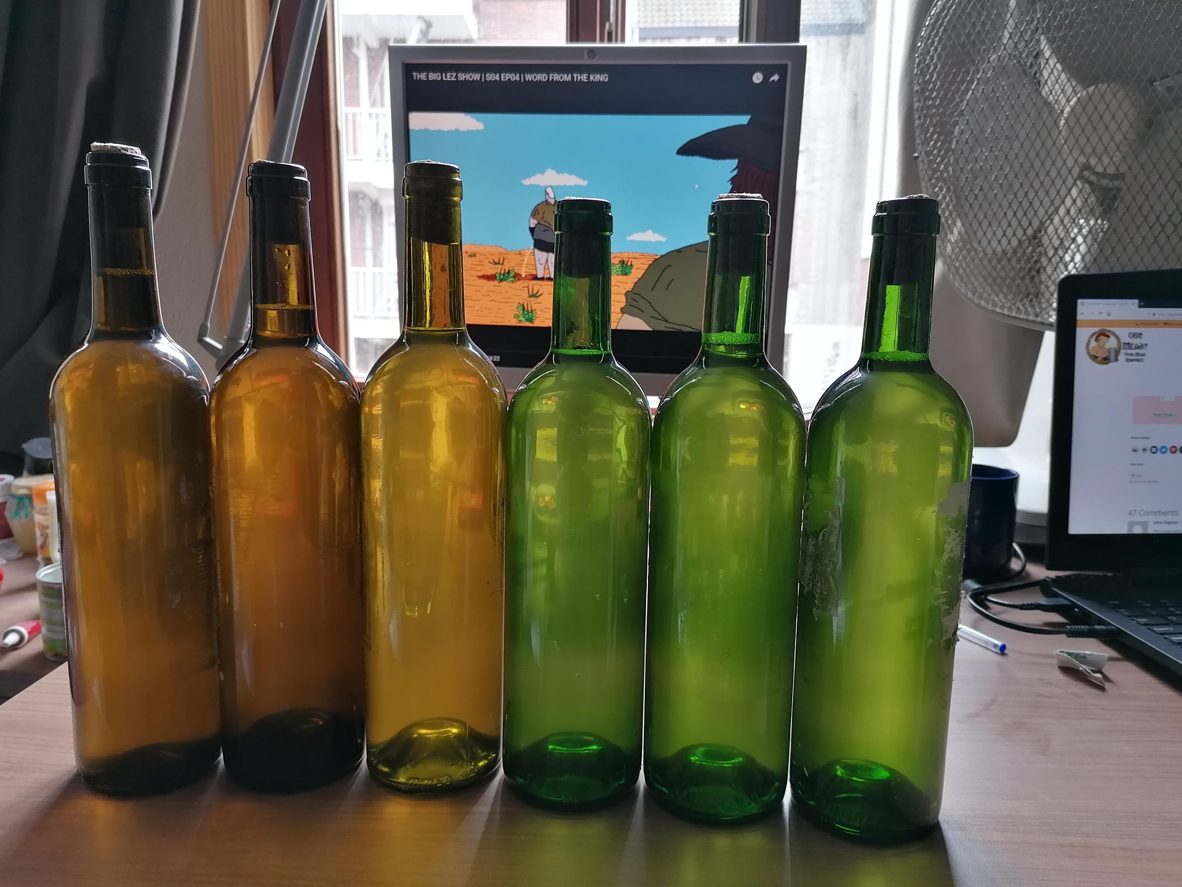 My newest mead. Cinnamon and vanilla mead. Sweet and lovely. r/mead