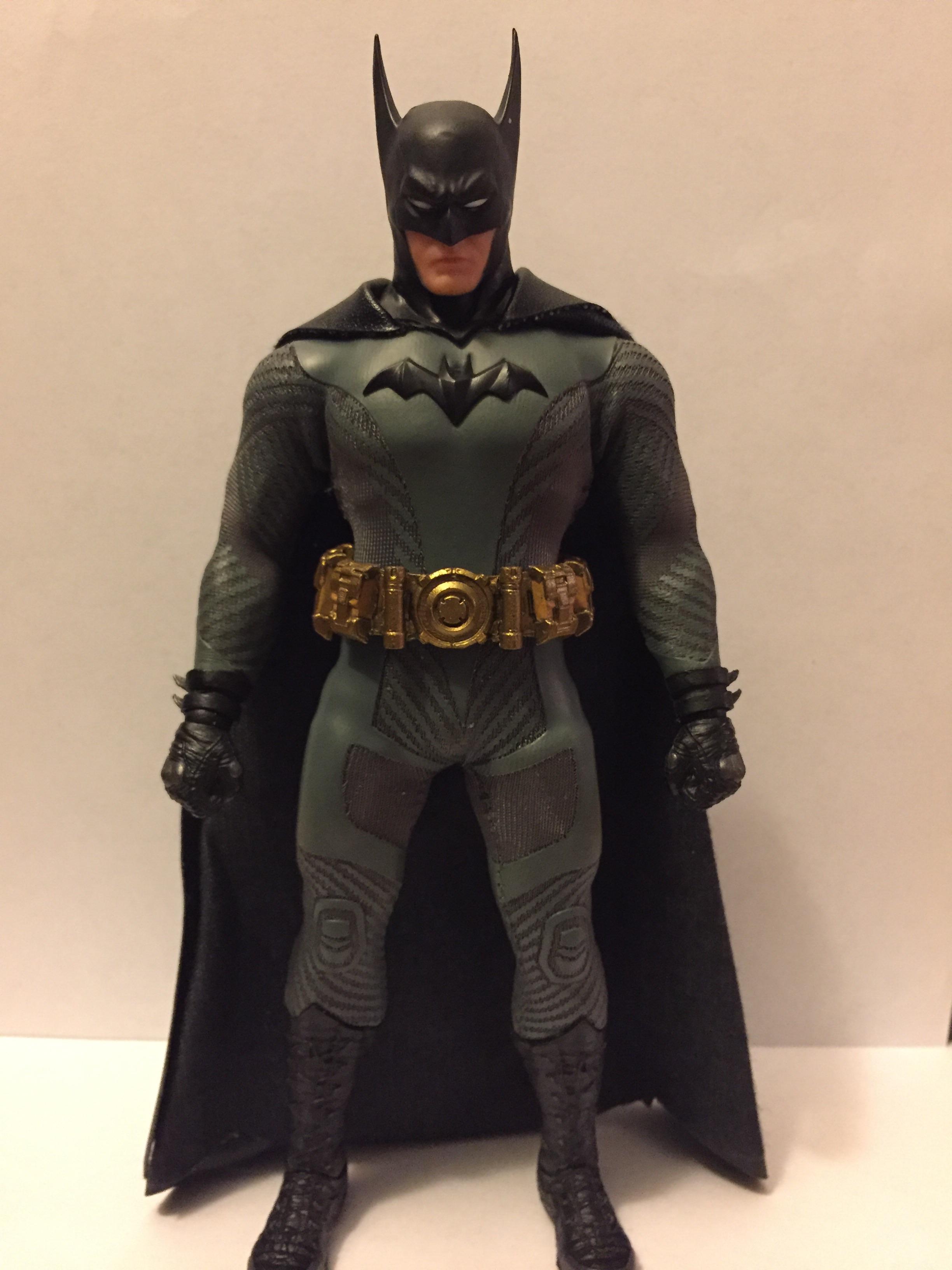Ascending Knight Batman by Mezco r/ActionFigures