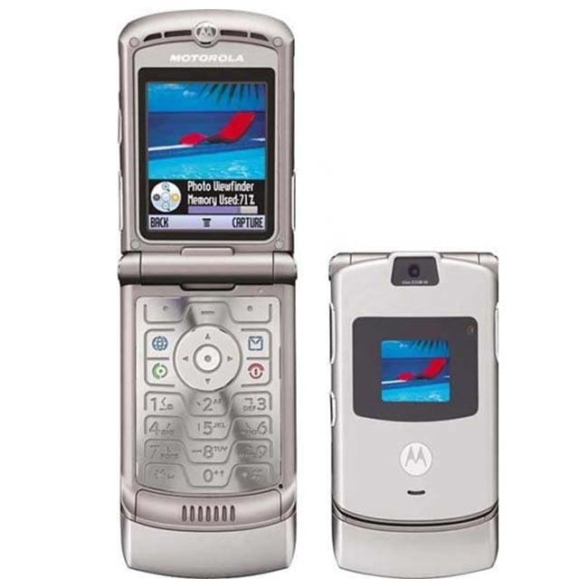 This was THE flip phone to end all flip phones back in the day. r