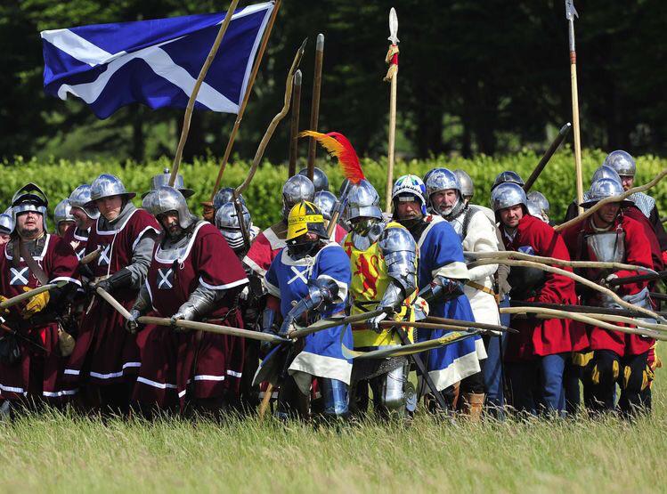 Scottish infantry from tue battle of Flodden field r/ArmsandArmor