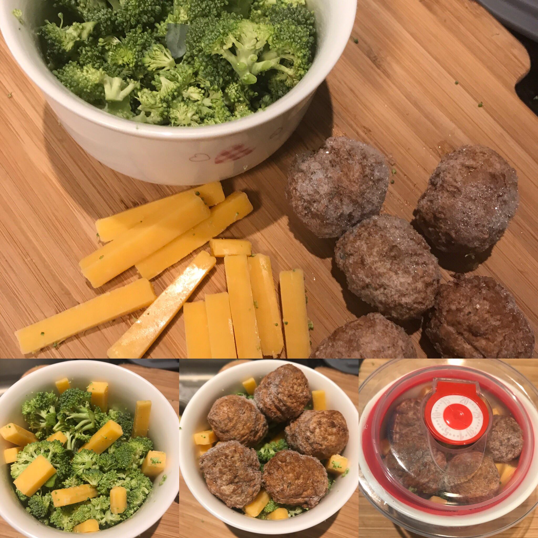 Wanted to share my frozen/microwave meal prep hack! Cheesy broccoli