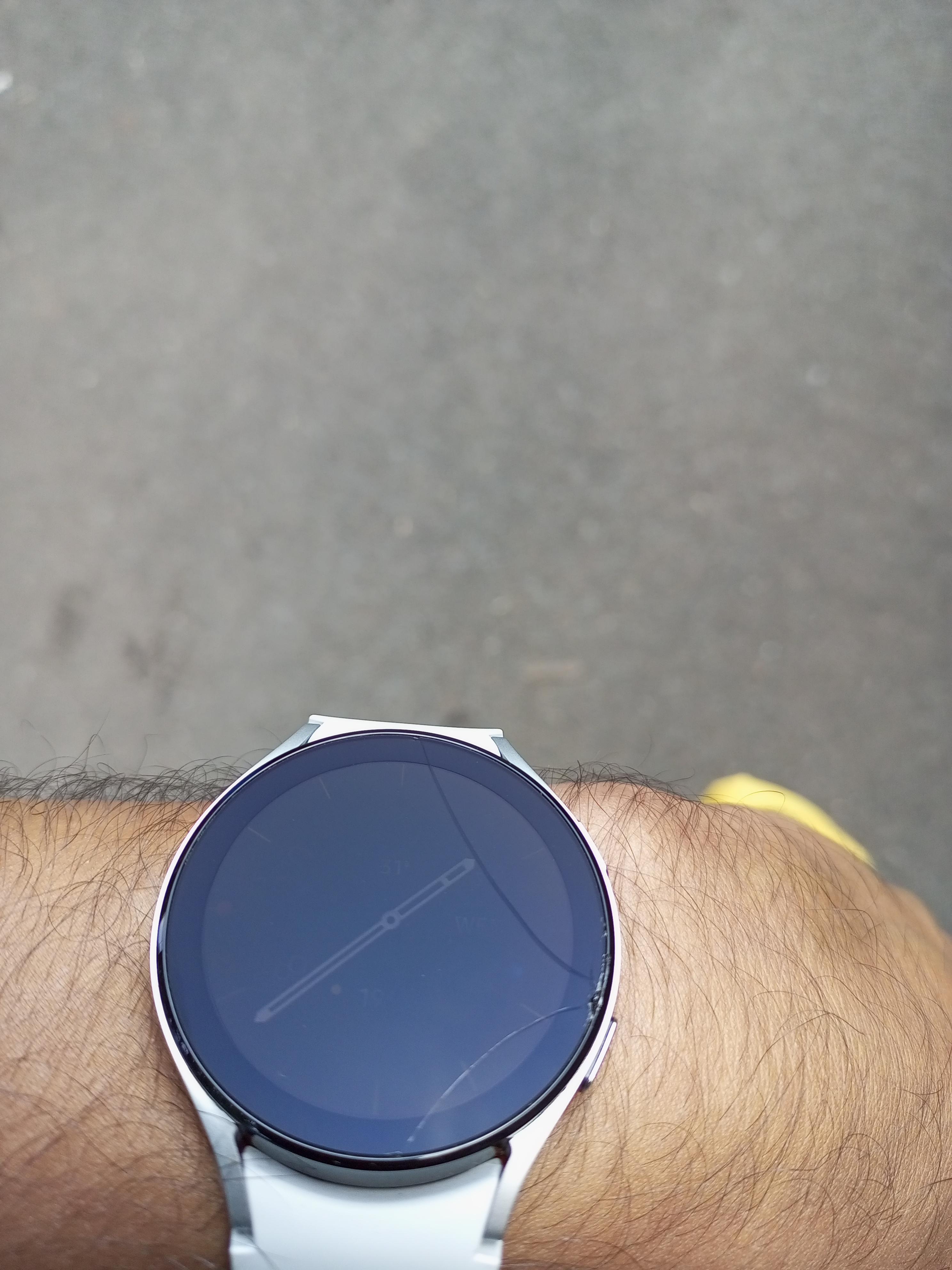 If you are wondering whether you should buy a case for your 42/44 mm