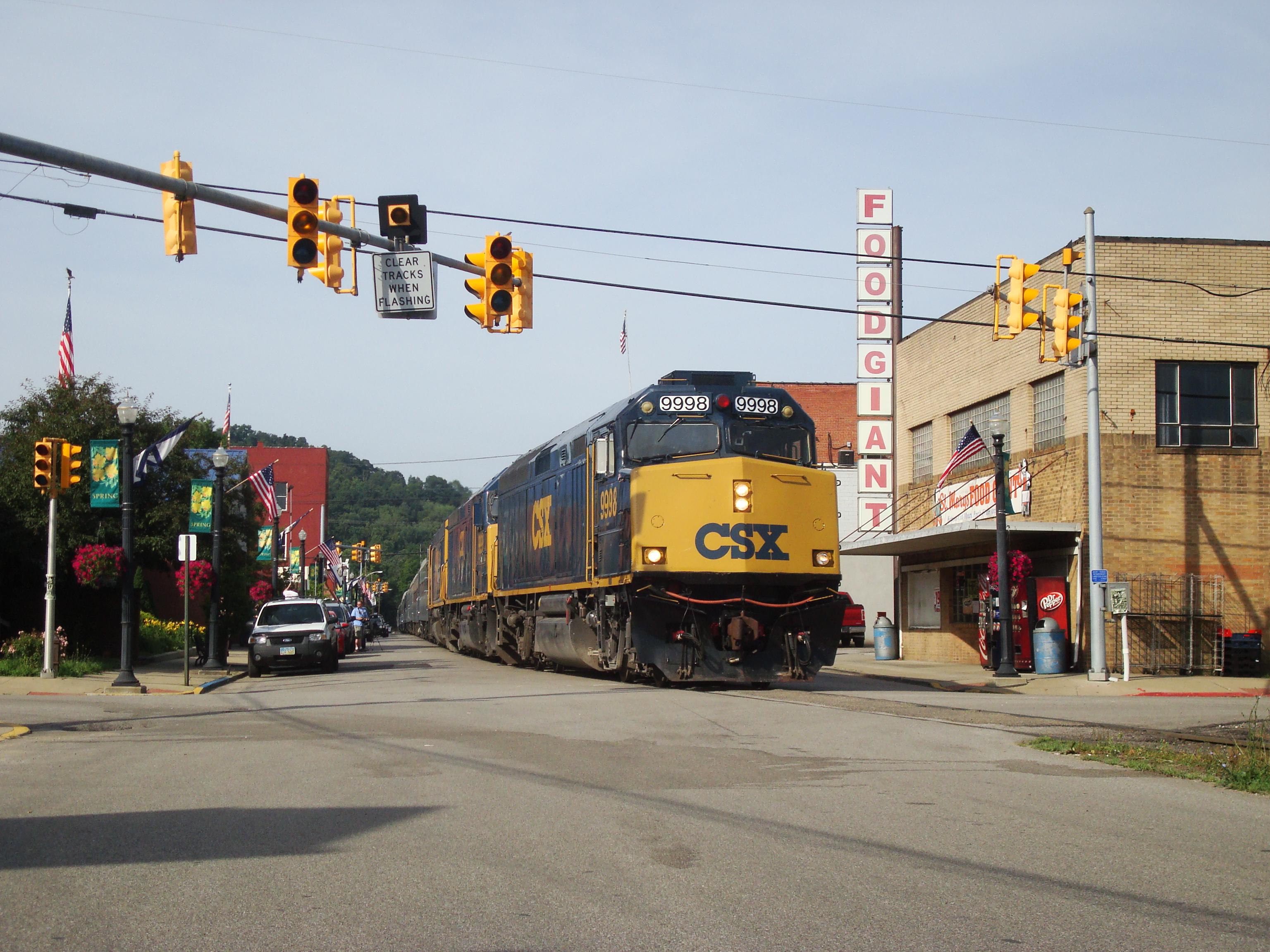 CSX Office Car Special At Saint Marys, West Virginia. r/trains