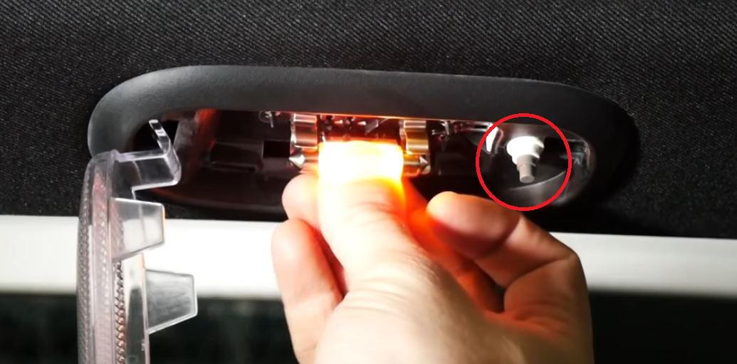 Rear Dome Light Solution Jeep