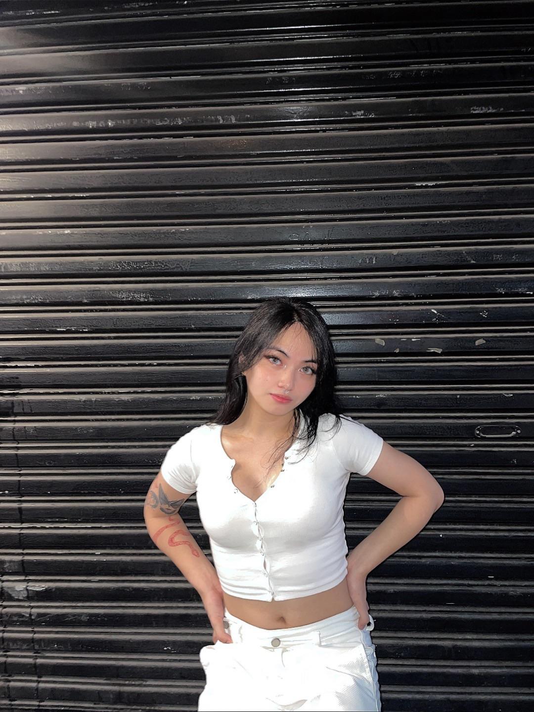 your girl : u/Xae_Bunni3