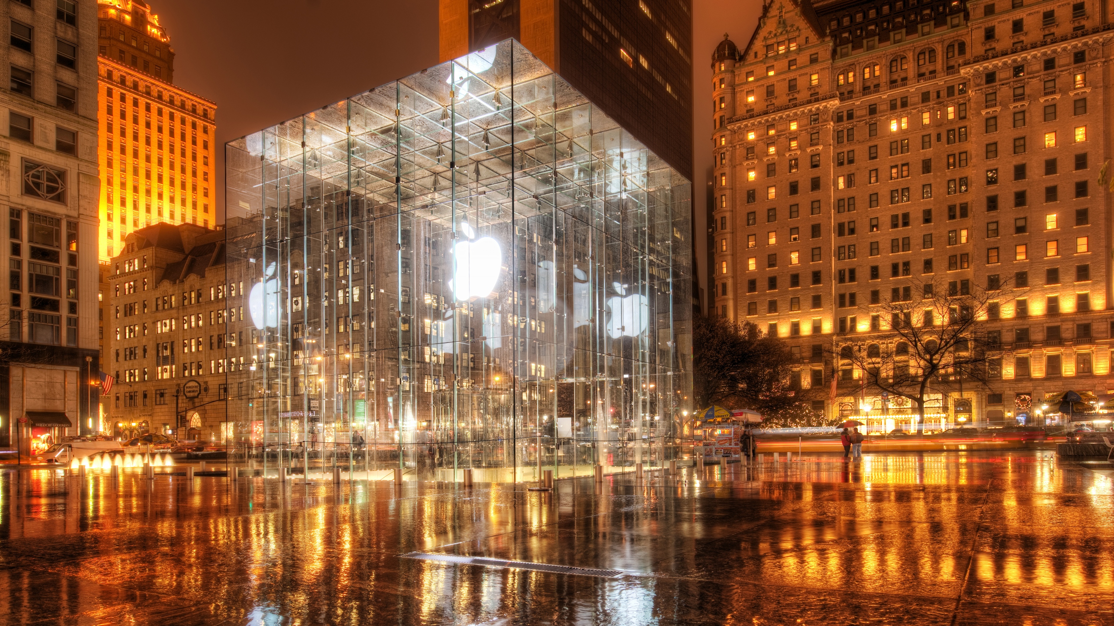 Apple Store, 57th Street Manhattan, NYC [3840X2160] MyConfinedSpace