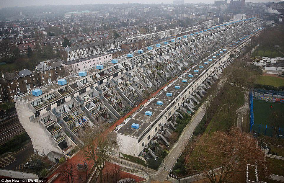Alexandra Road estate in Camden, North London r/UrbanHell