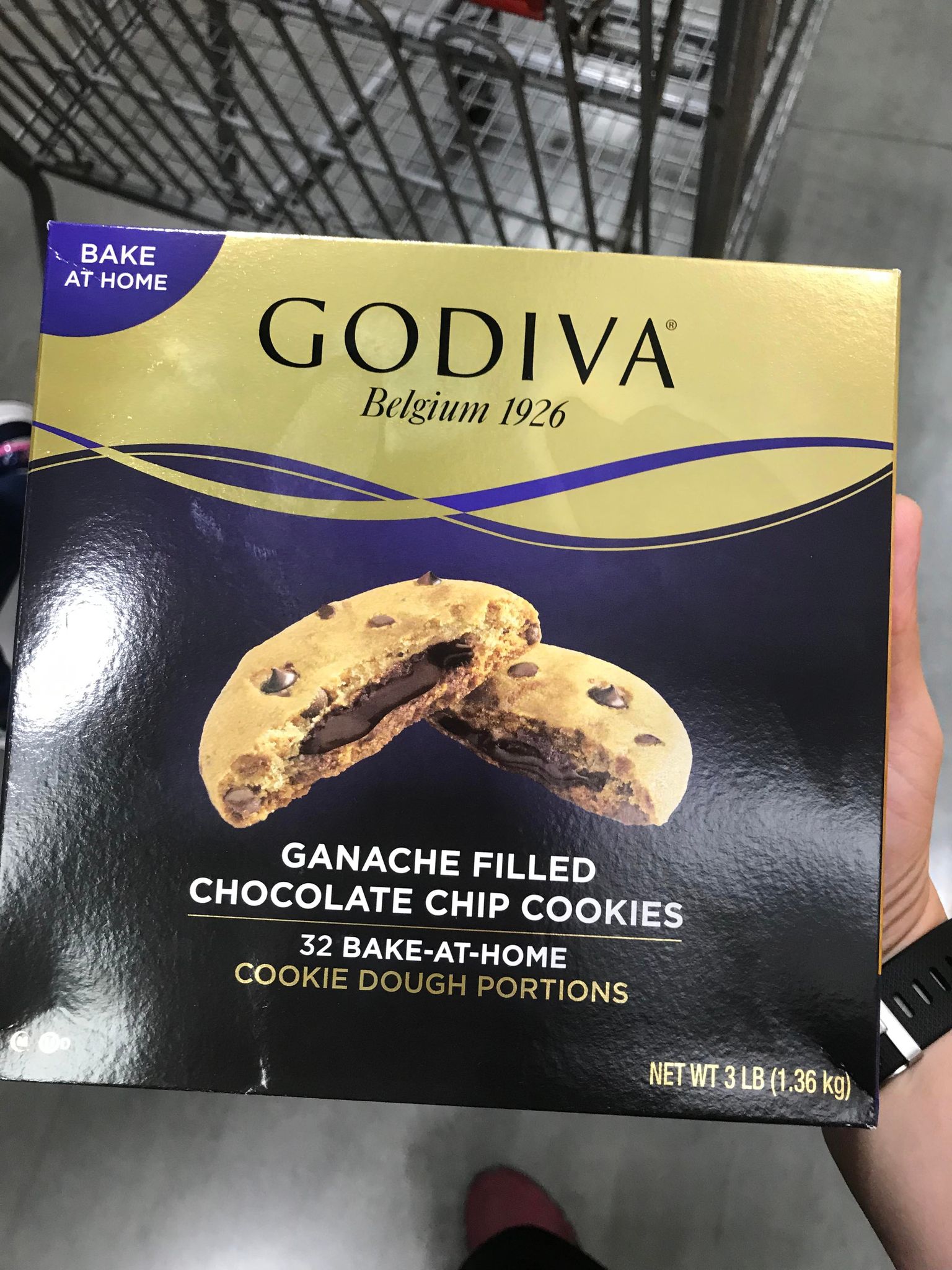 Godiva Ganache Filled Chocolate Chip Cookies r/junkfoodfinds