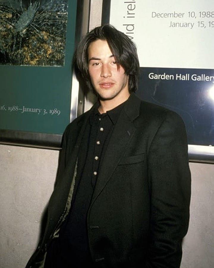 Young Keanu Reeves in the 80s r/OldSchoolCool