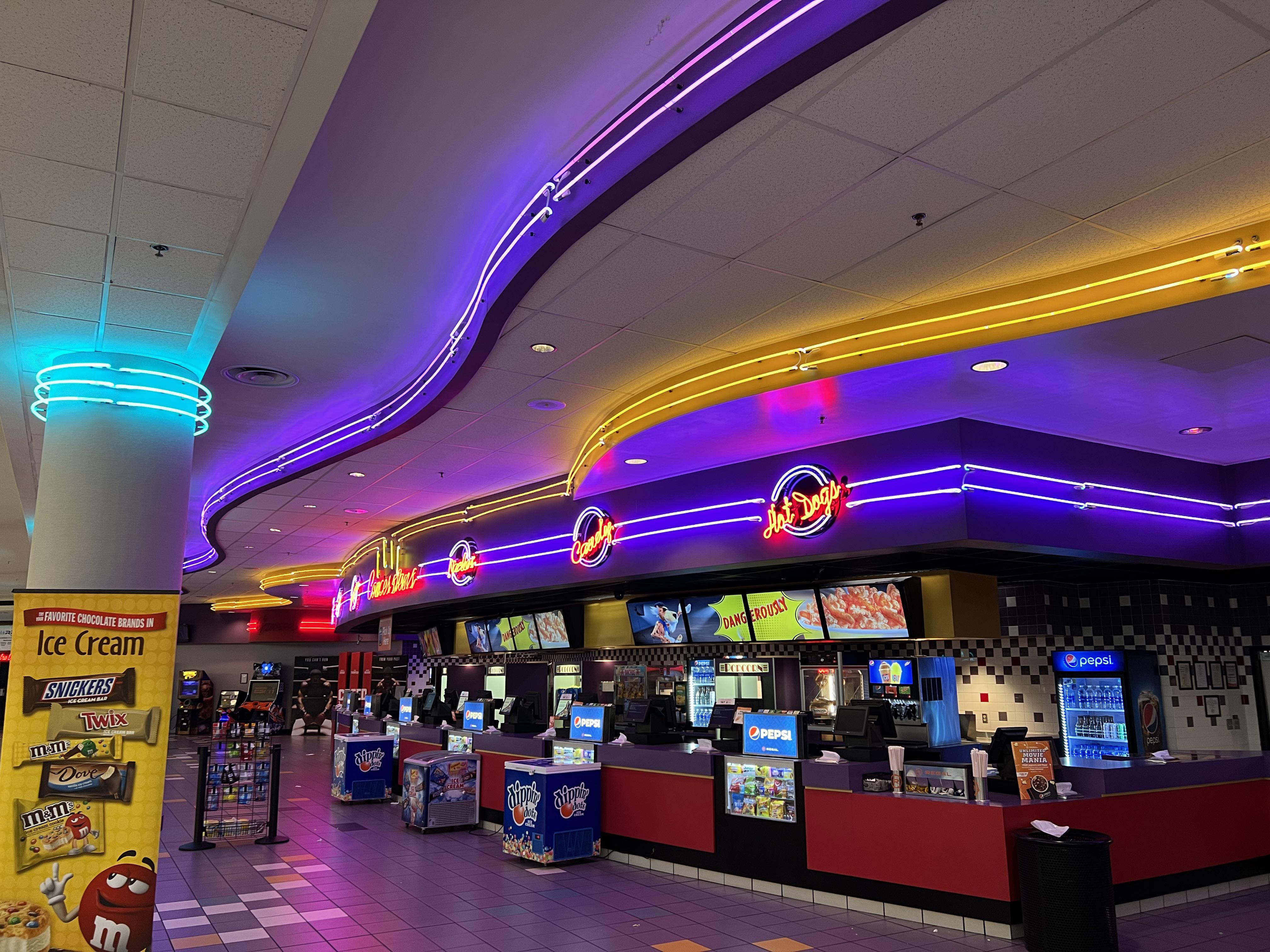 Regal Cinemas MacArthur Center Norfolk, VA r/VaporwaveAesthetics