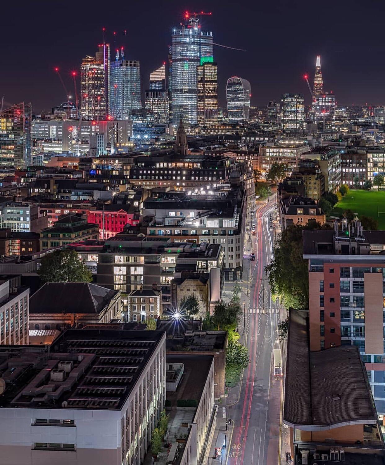 City of London at night 🇬🇧 r/london