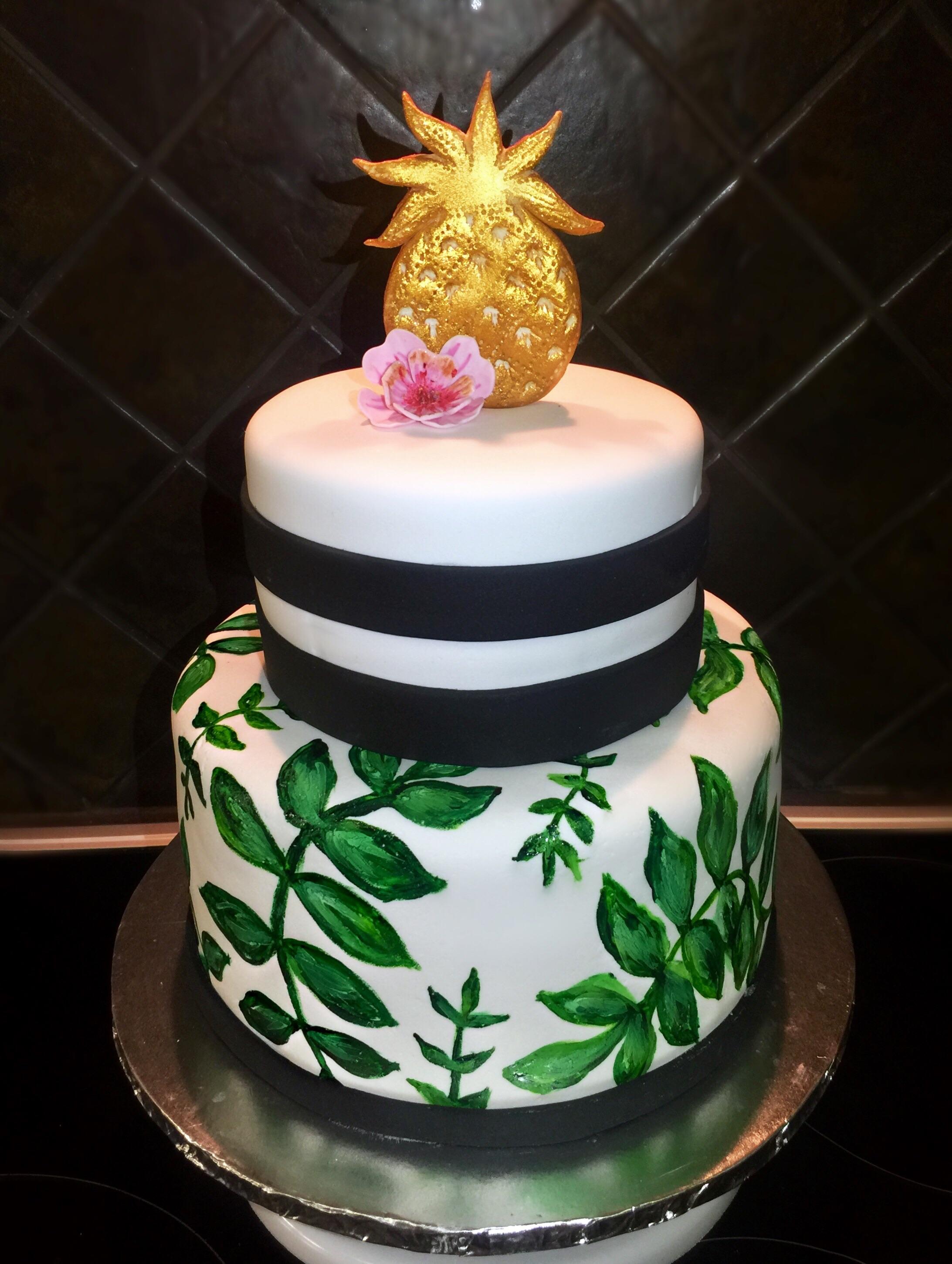 I just finished up this golden pineapple cake r/Baking