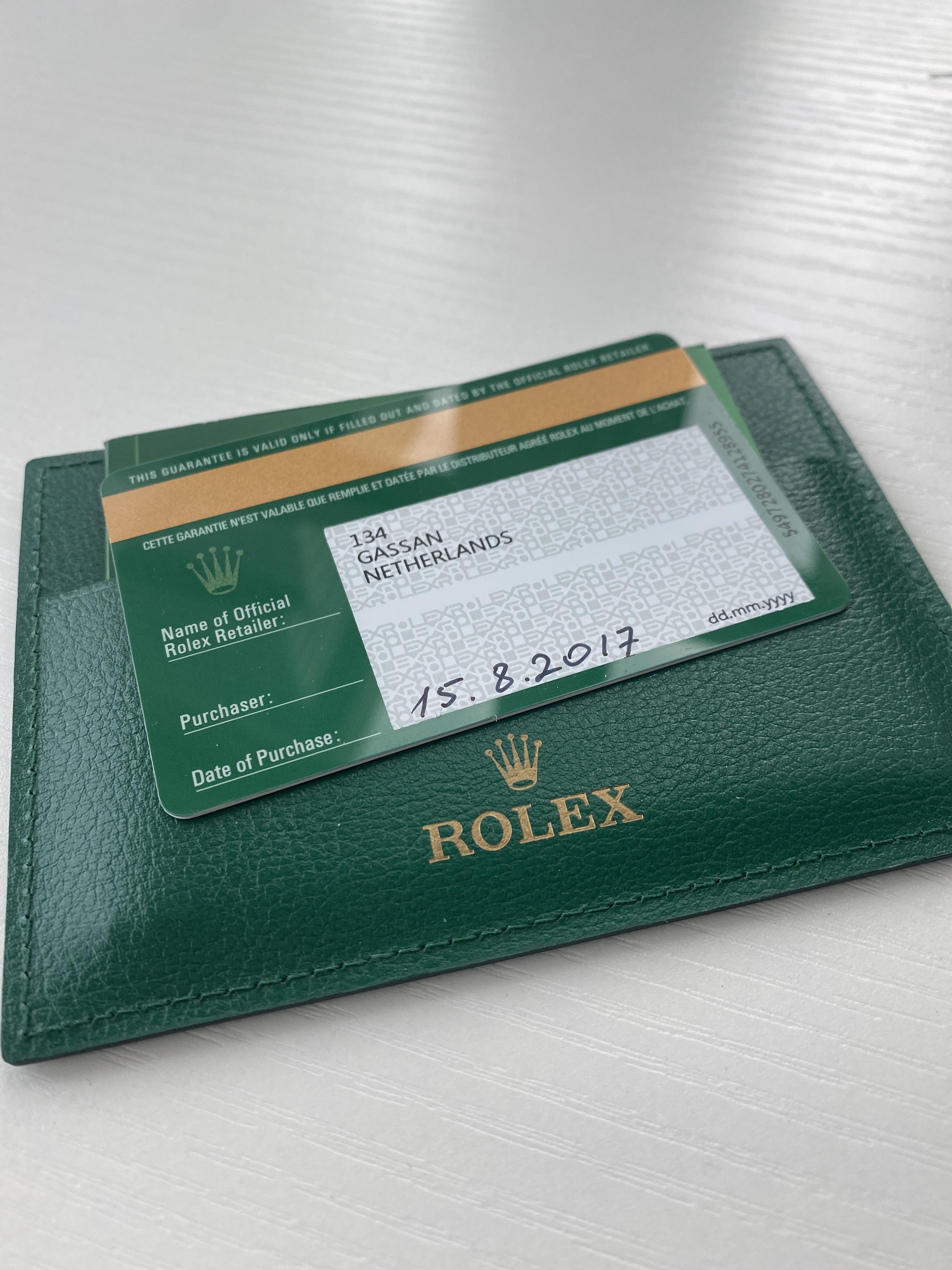 Purchased my Daydate from a grey market dealer and it has no name on