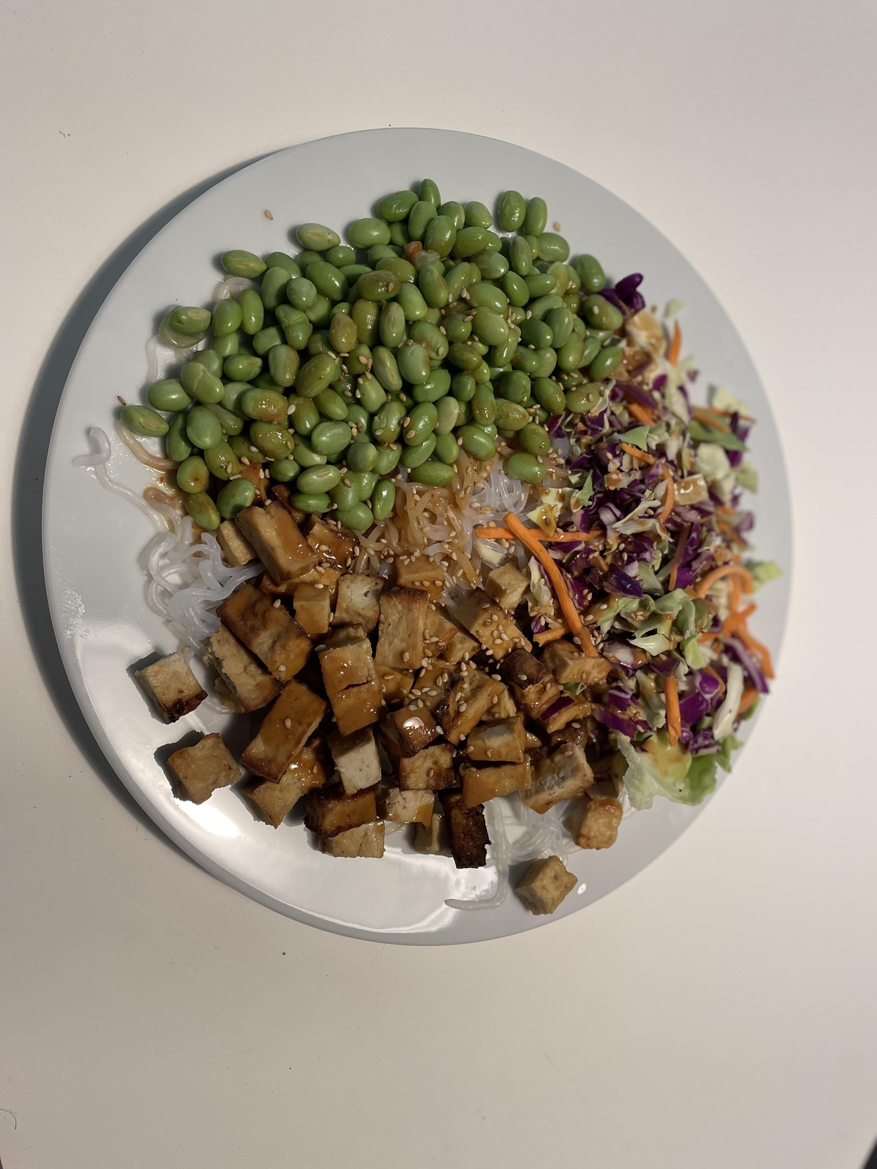 Spicy Thai Peanut Noodles with Tofu and Edamame (580 calories, 48g