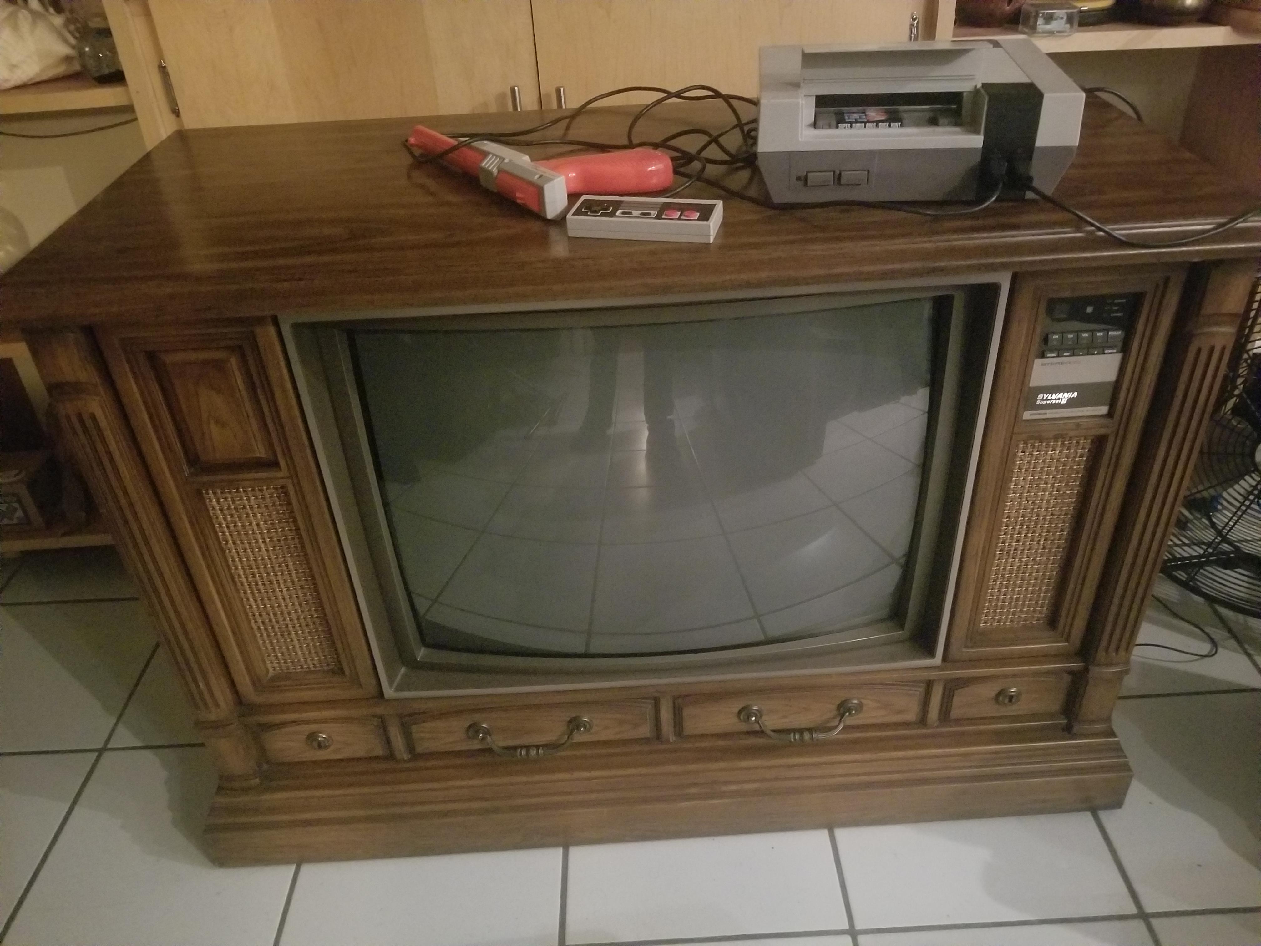 Inherited this sylvania superset ii,it has some kind of dead battery