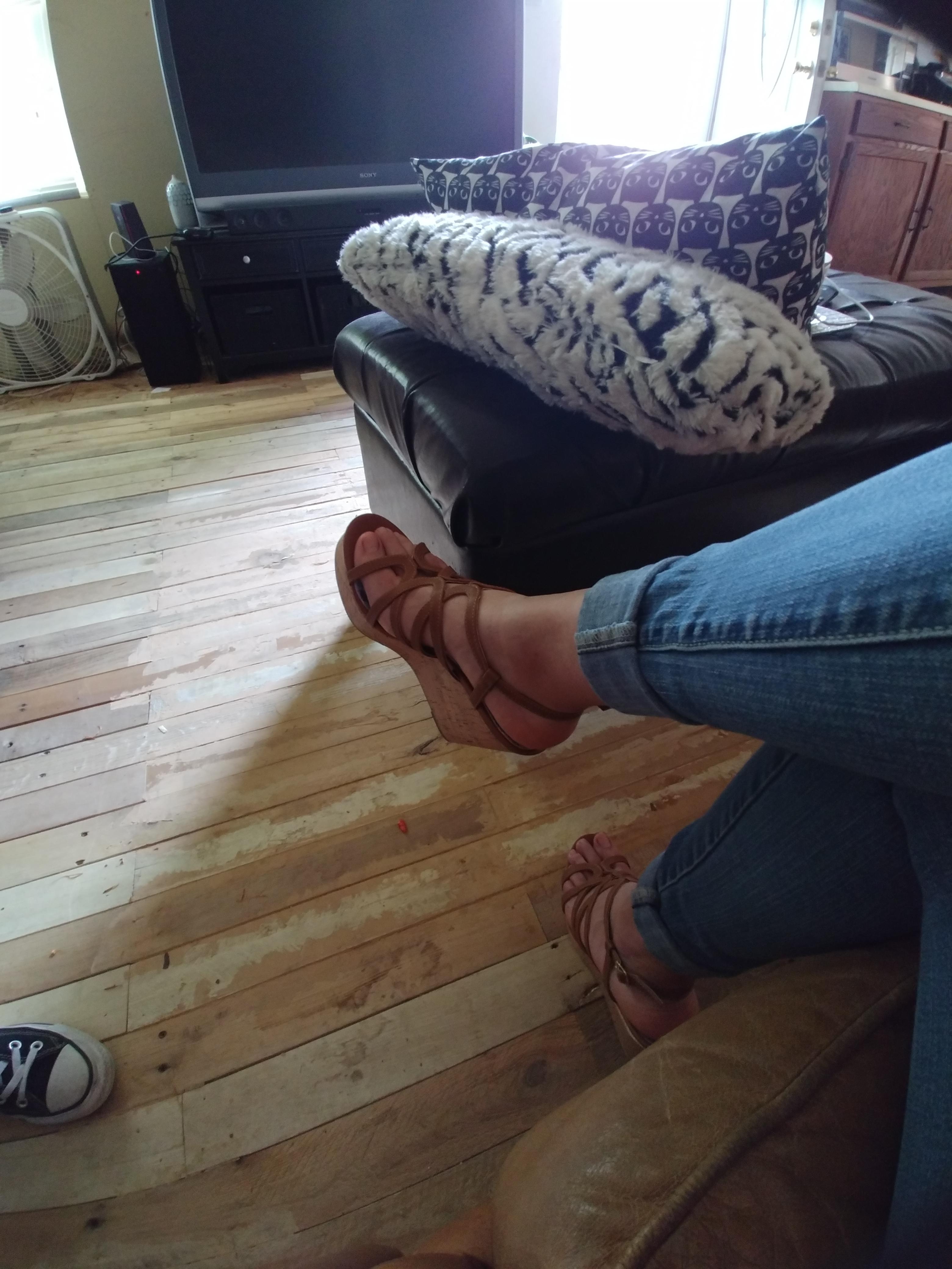 Crazy how even some simple wedges can make you feel sexy! r/transadorable