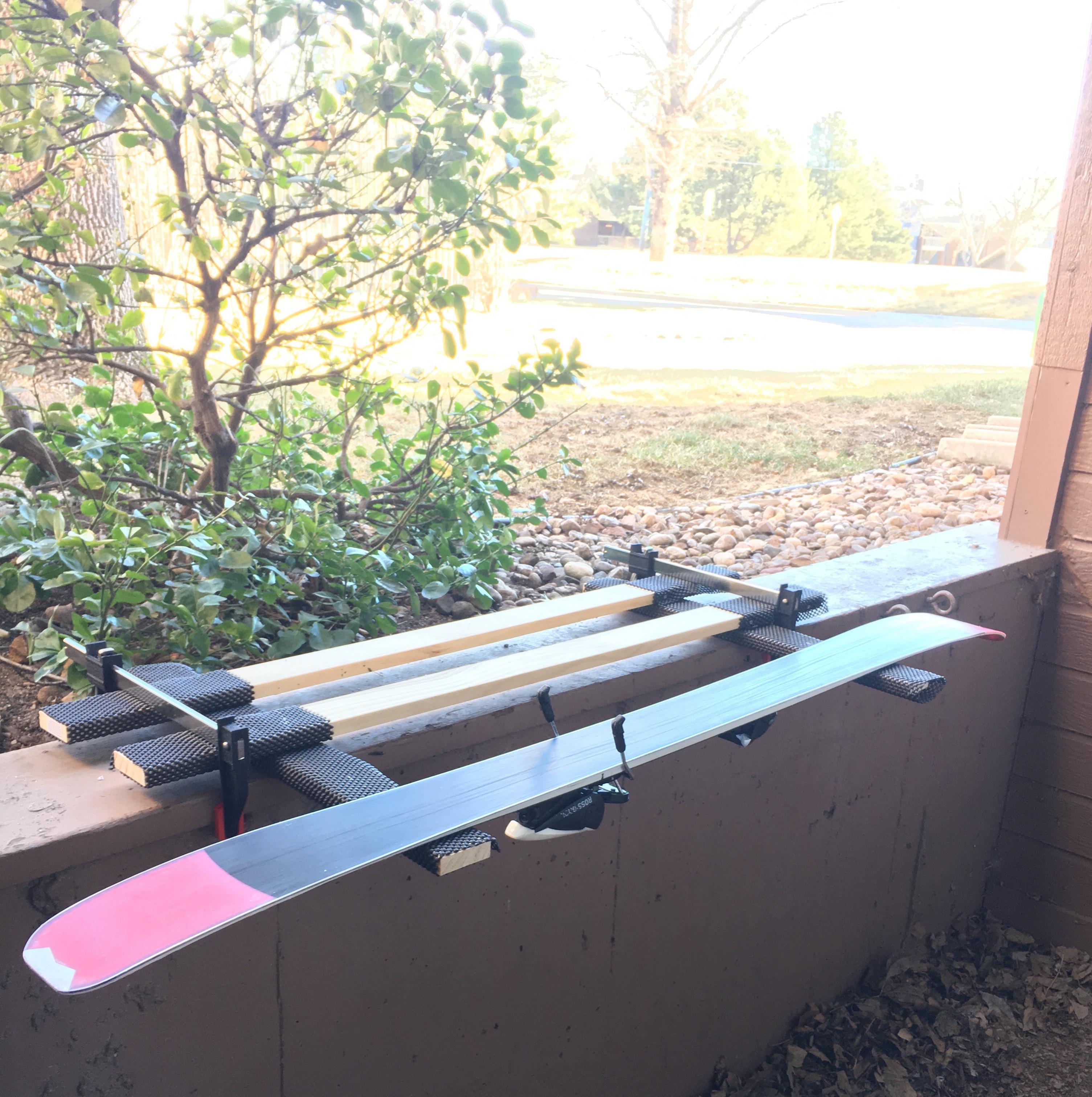 Build a tuning bench yesterday I can mount to my porch r/skiing