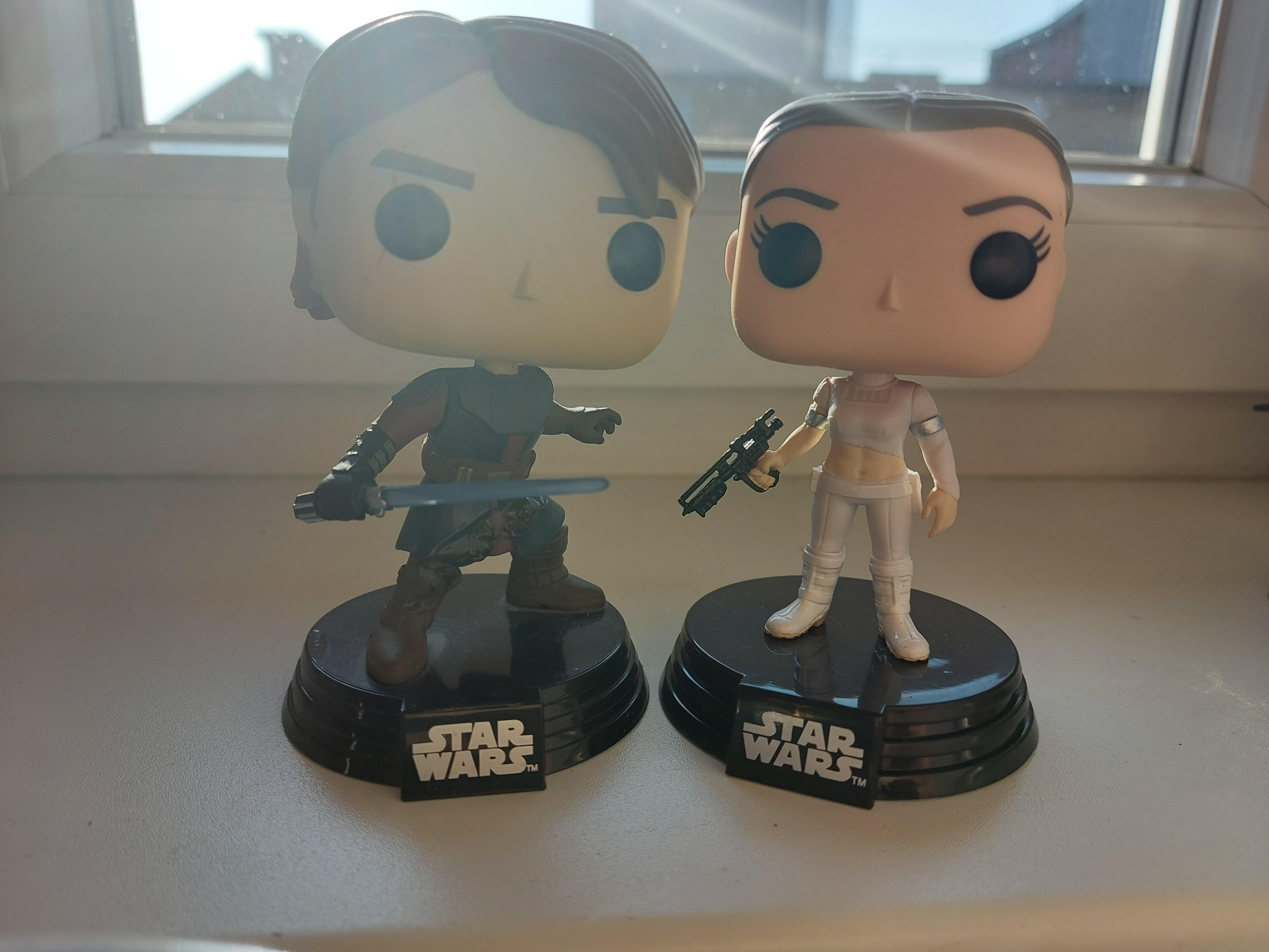 My favourite funko pops Anakin Skywalker and Padmé Amidala r/funkopop