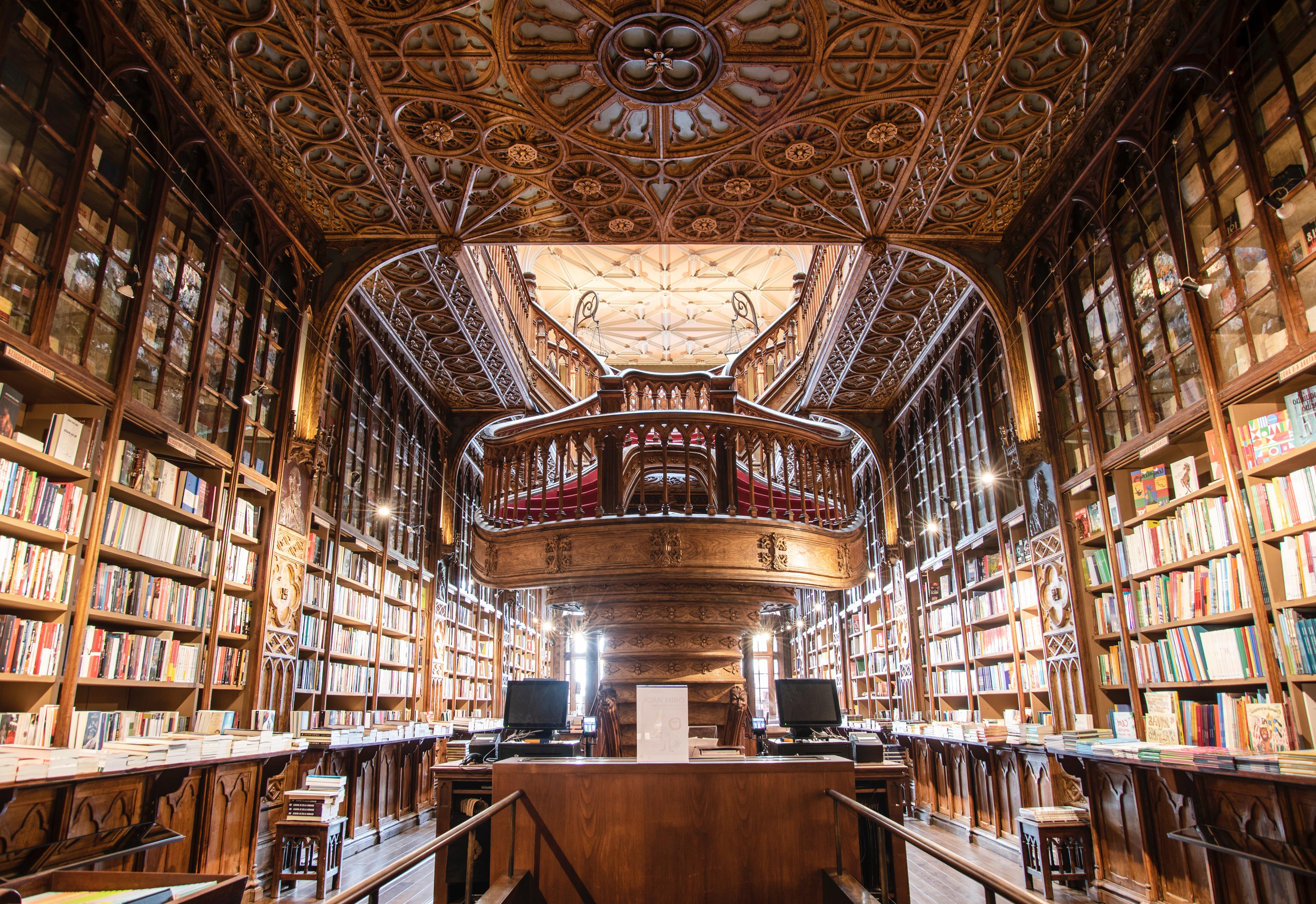"Lello" Bookstore (Livraria "Lello"), Porto, Portugal[5767x3960] r