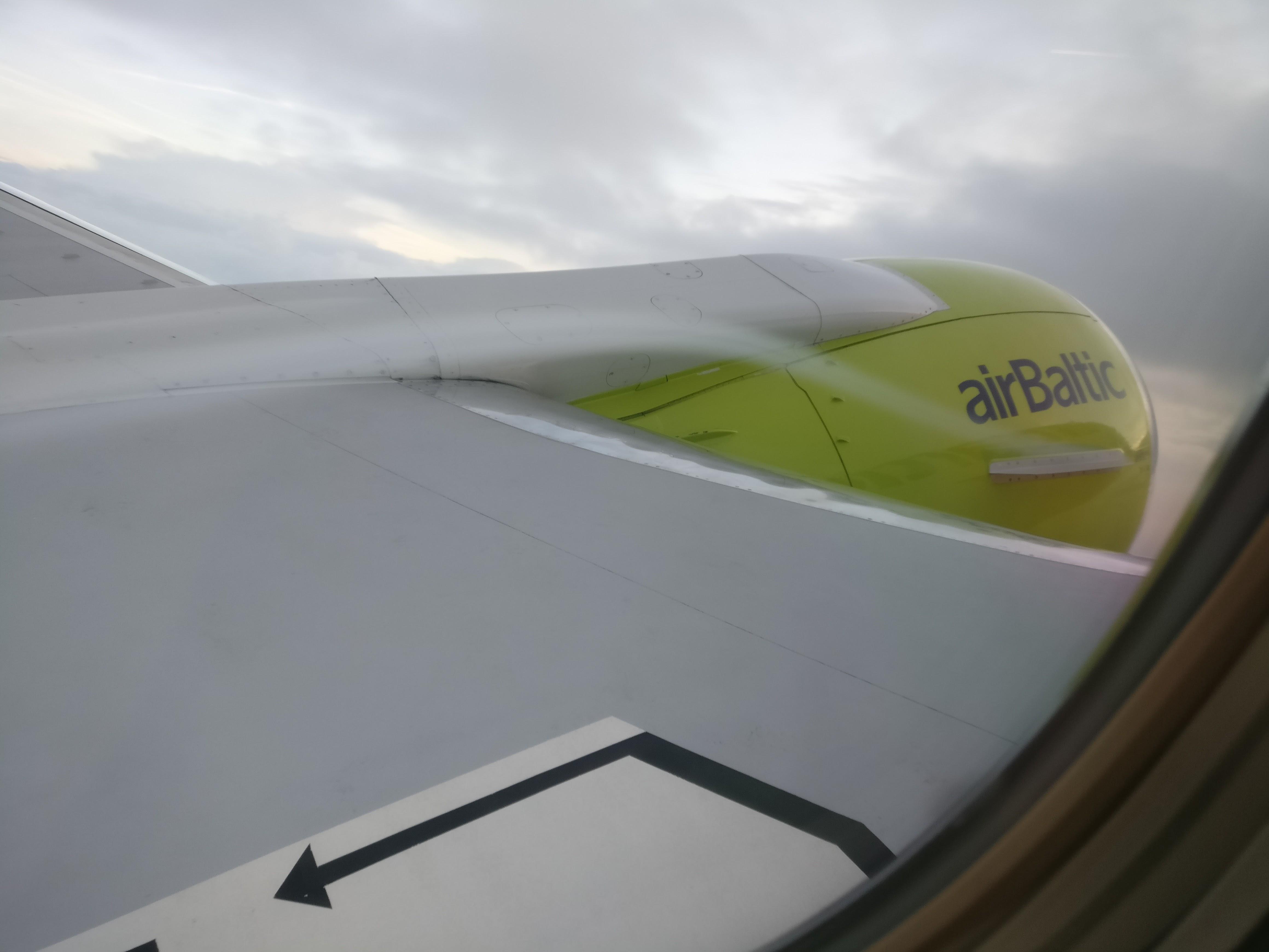 The airflow along the wing became visible on my recent flight r