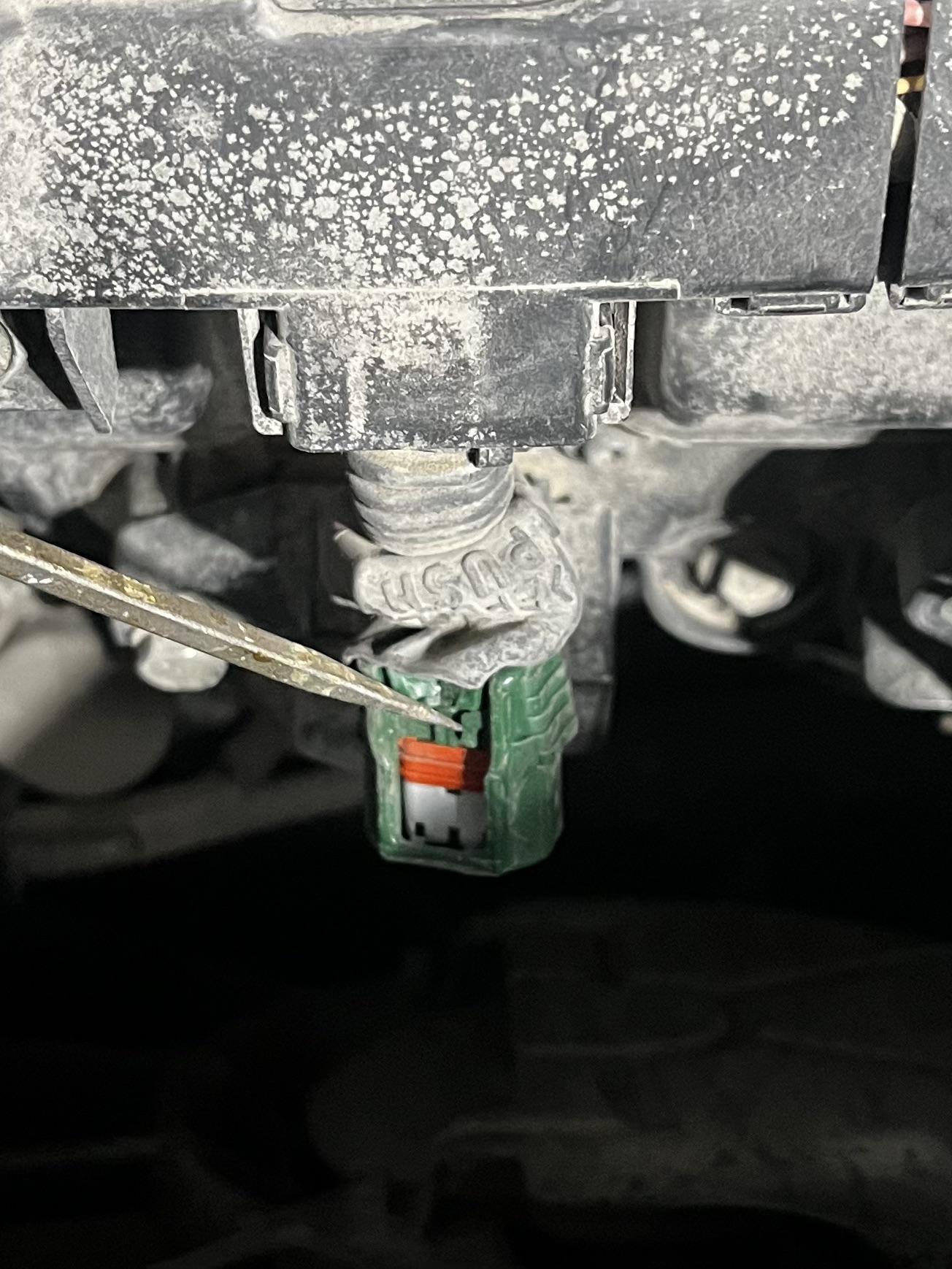 Broke coil pack clip. Now what? r/hondapilot